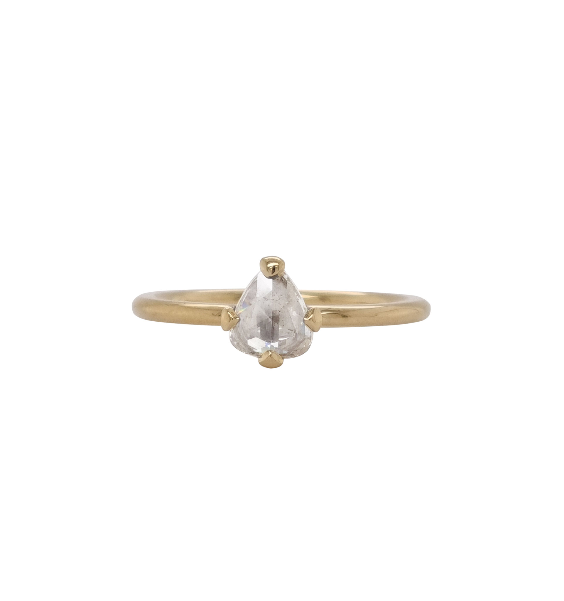 Ring aus 18 karat Gelbgold, mit einer weißen Diamantrose 0,42 carat, 2.630 Euro