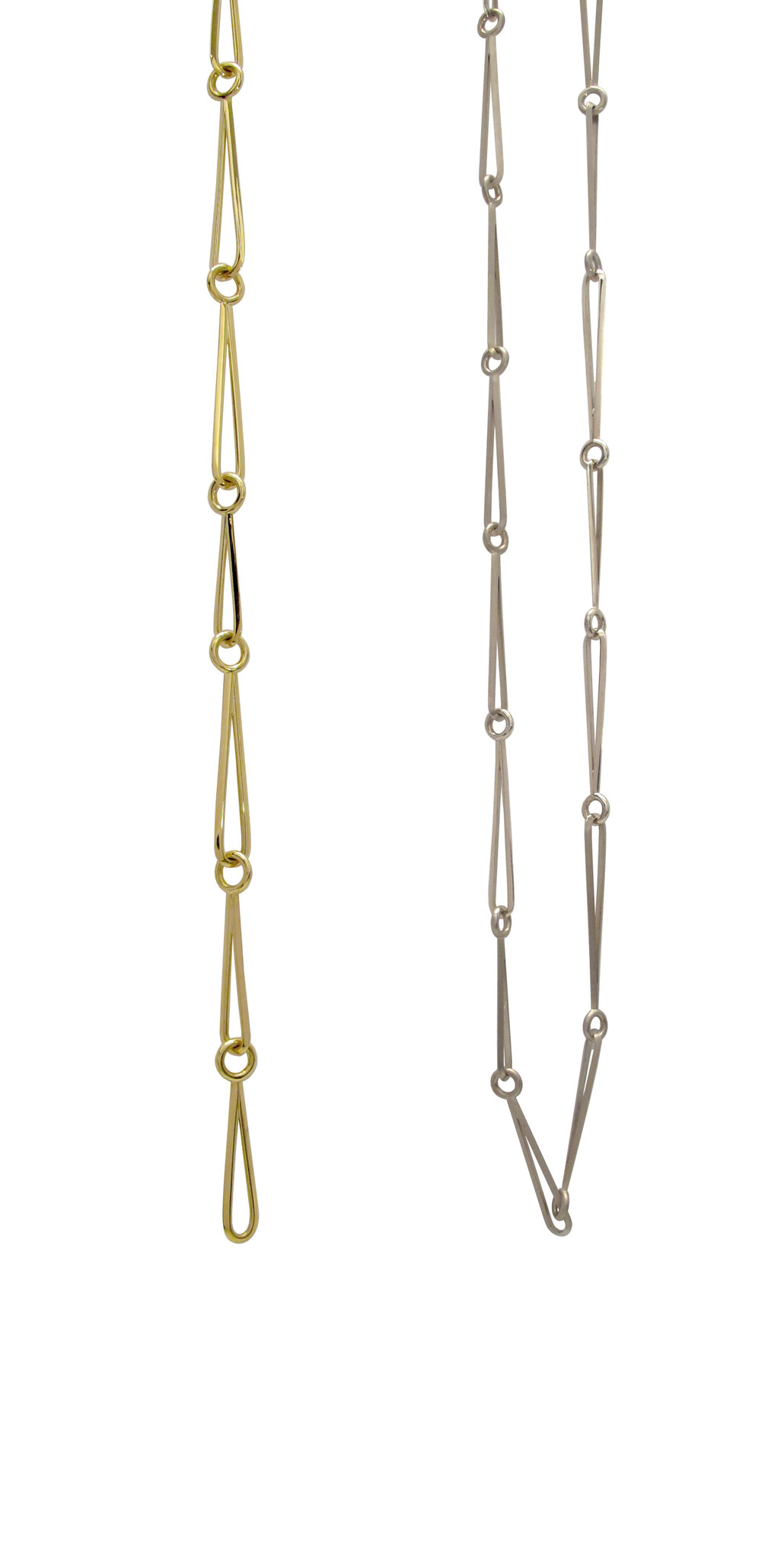 Handgefertigte Kette aus 18 karat Gelbgold 45cm  aus 18 karat Weißgold 93cm 