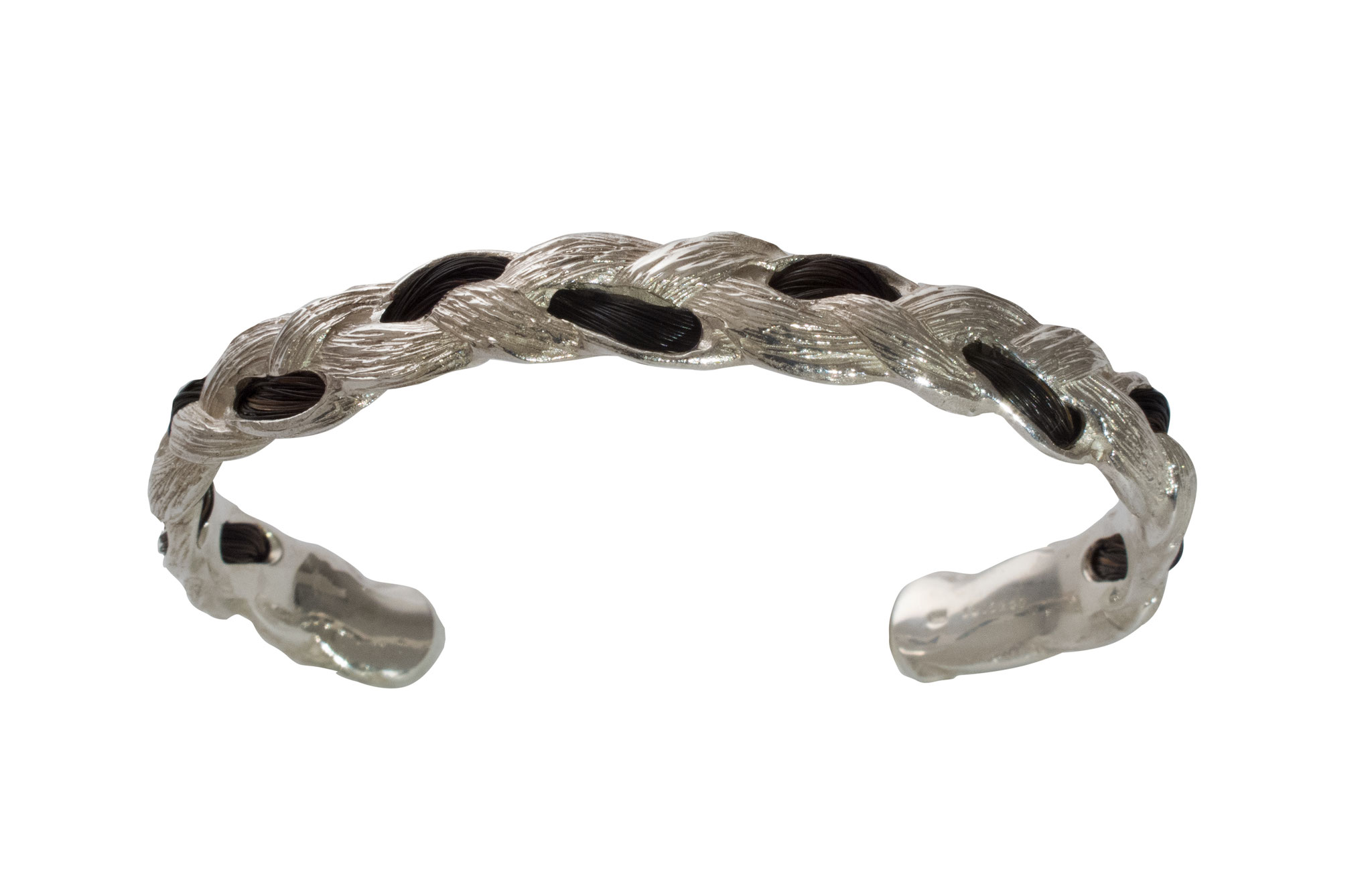 Armreif aus abgeformten Pferdehaar mit eingezogener Pferdehaarsträhne -  aus 925 Sterlingsilber, 310Euro