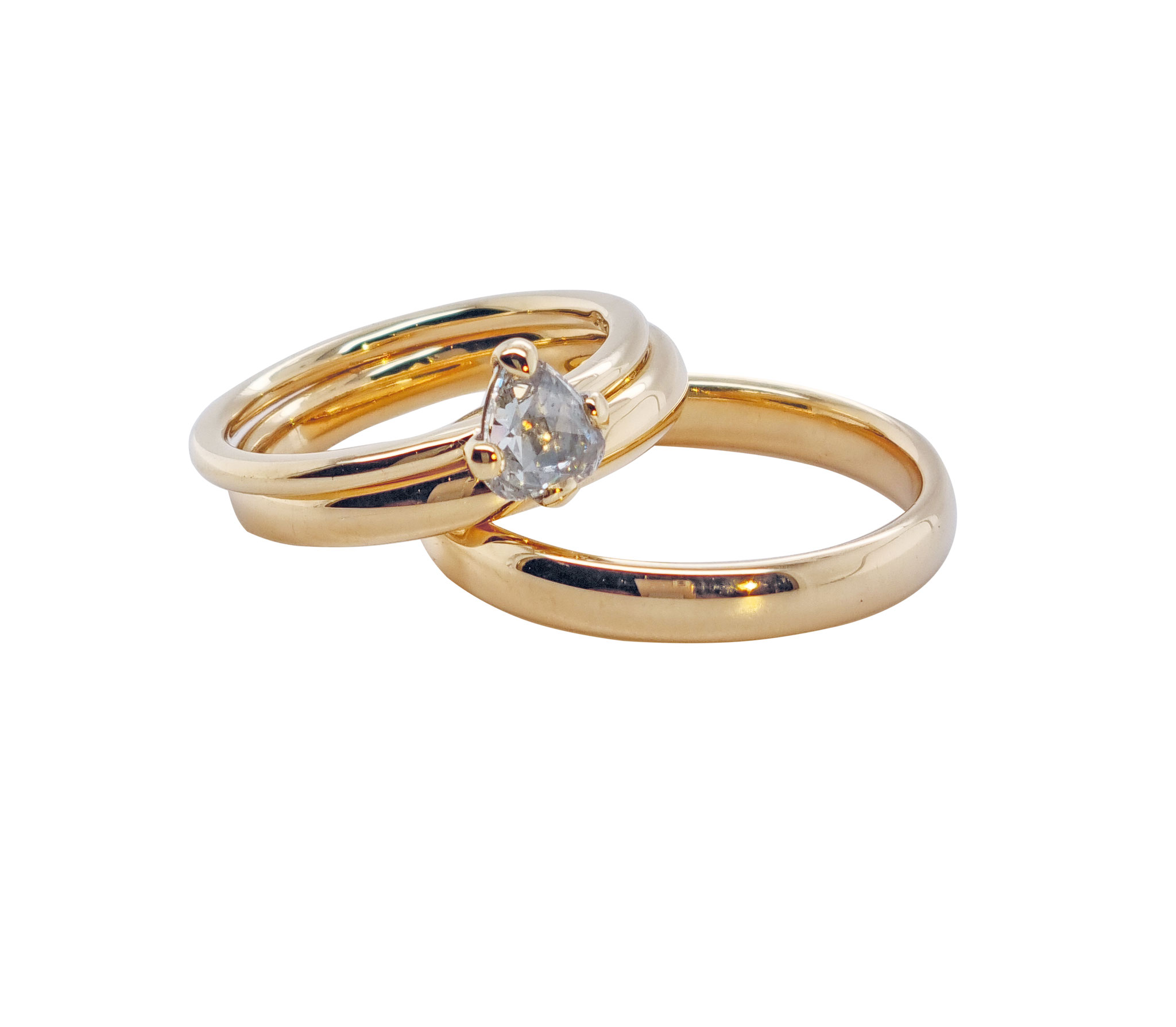Eheringe aus 18 karat Gelbgold, Verlobungsring mit einer Diamantrose in Tropfenform