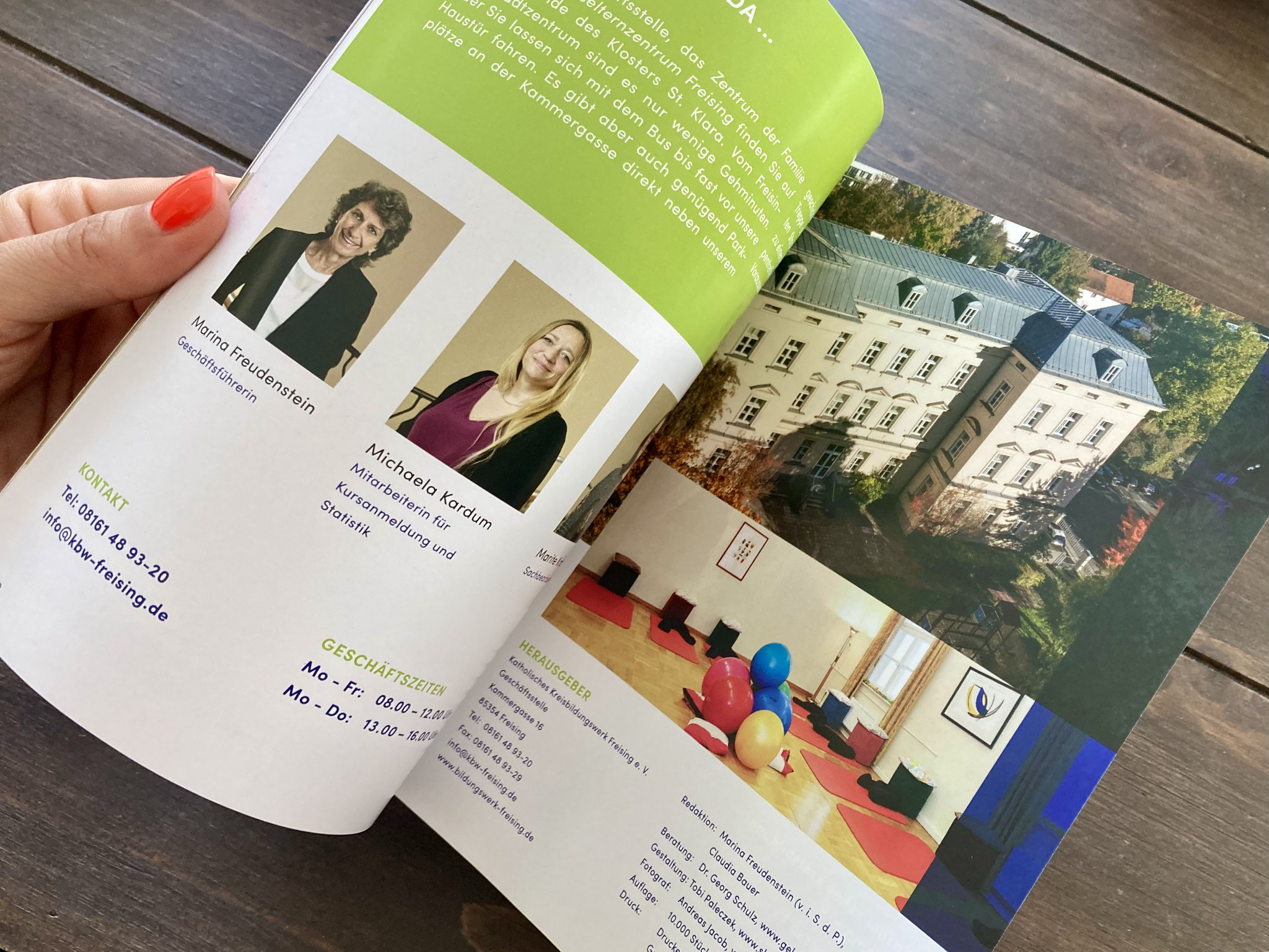 Mit dem richtigen Partner klappt es dann auch: Vielen Dank an Tobi Paleczek und seine Designagentur skruff! "Unser Werk" kann sich wirklich sehen lassen.