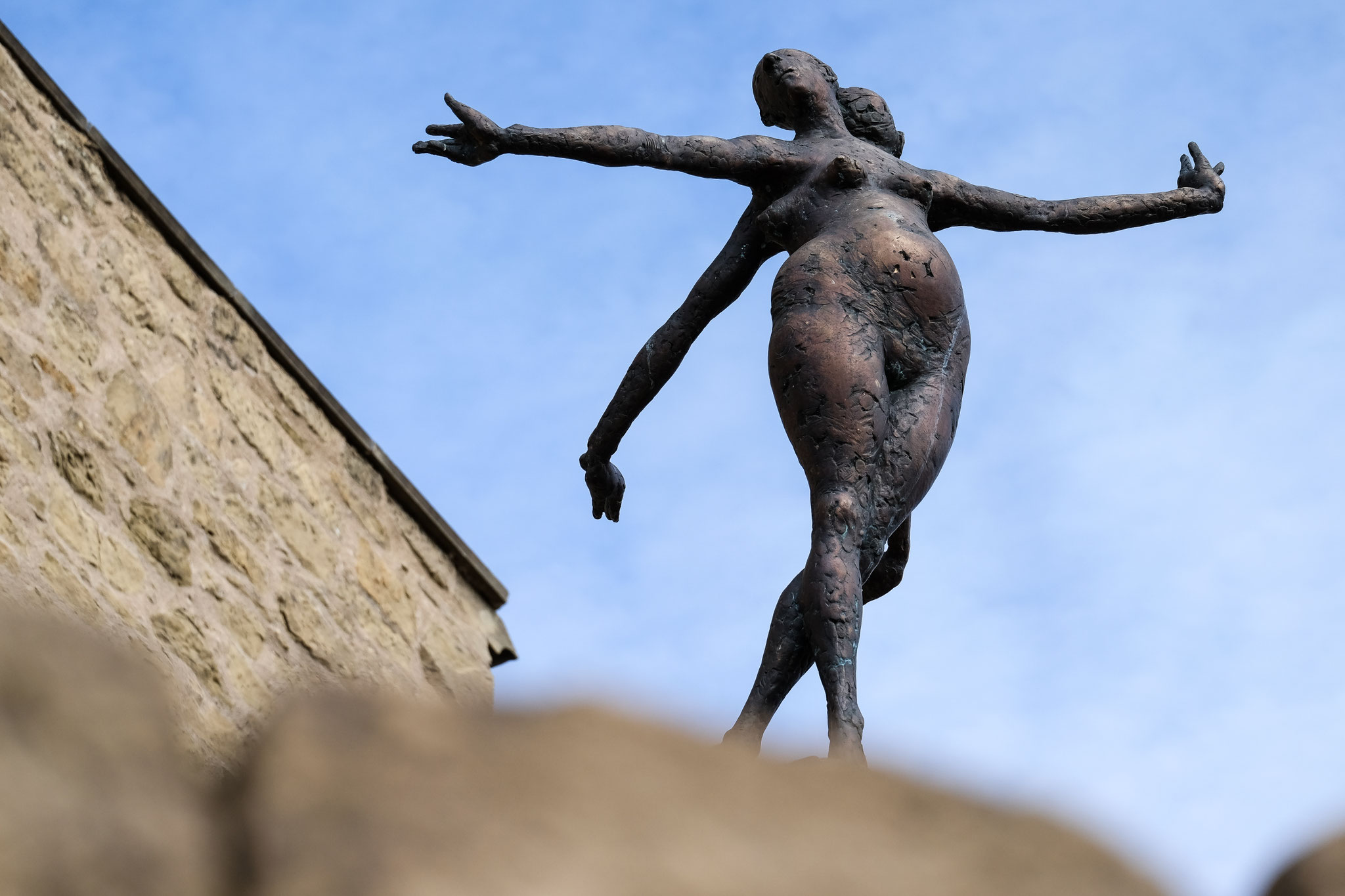 Nuss Skulptur Y-Burg