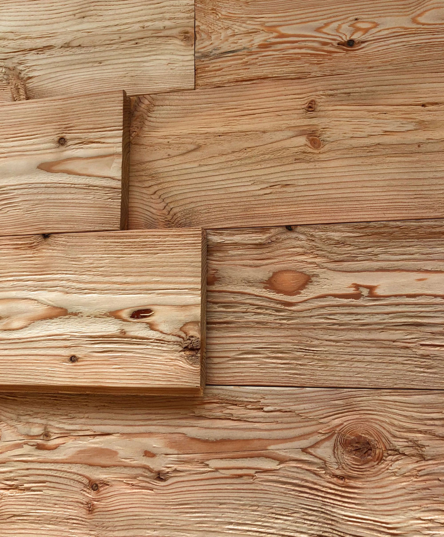 Lärche Holz für Wand und Decke gehackt und gebürstet