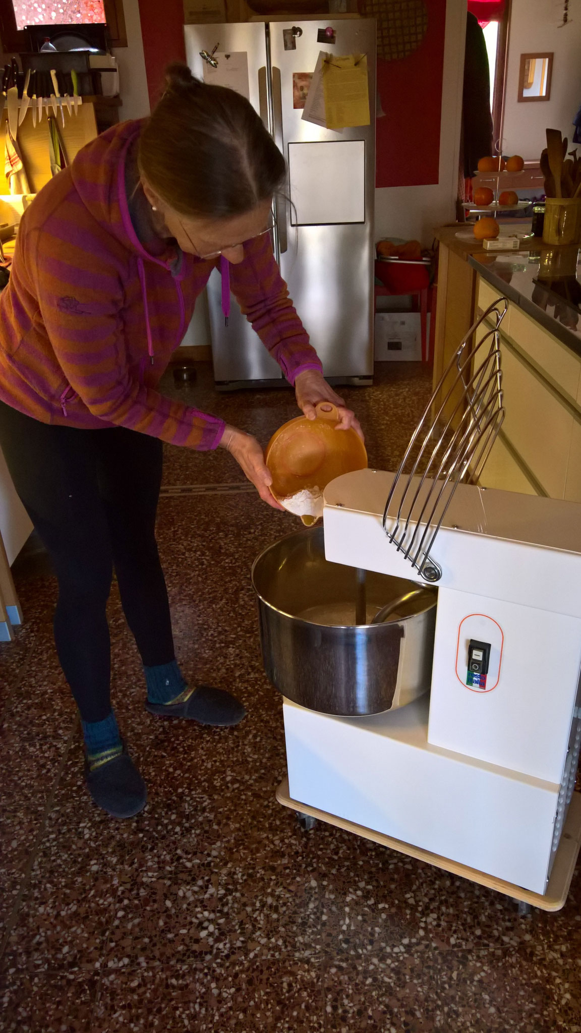 Die Knetmaschine erfüllt ihre Dienste auf alle Fälle