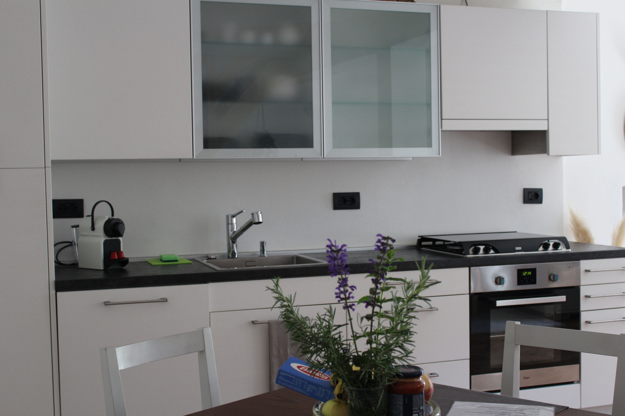 Ferienwohnung la nicchia Vercana, Küche