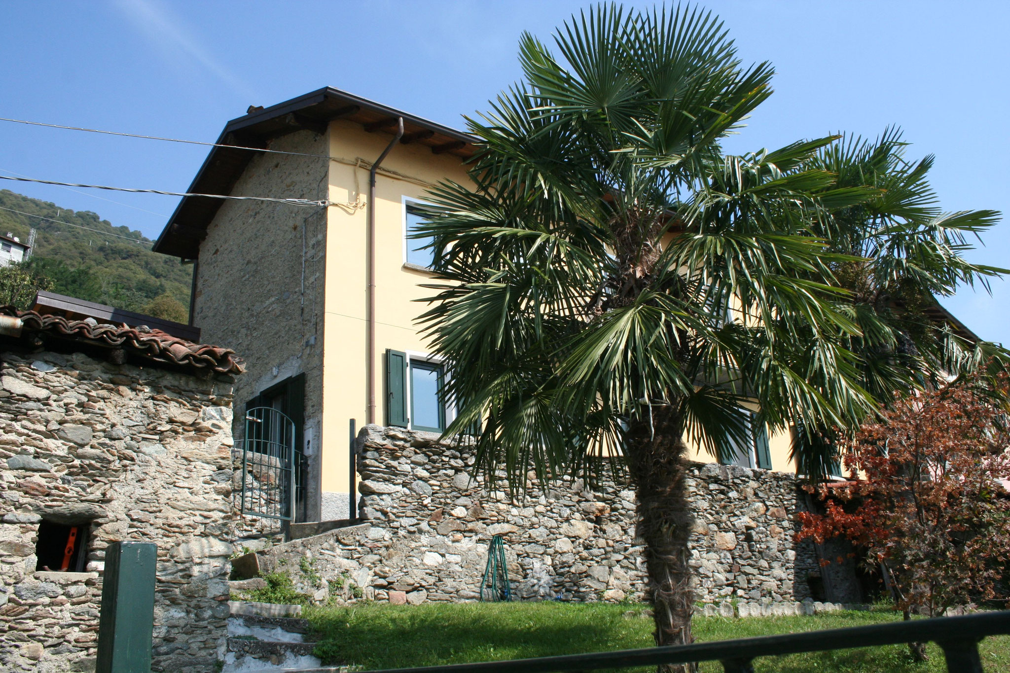 Ferienwohnung la nicchia Vercana, Hausansicht 