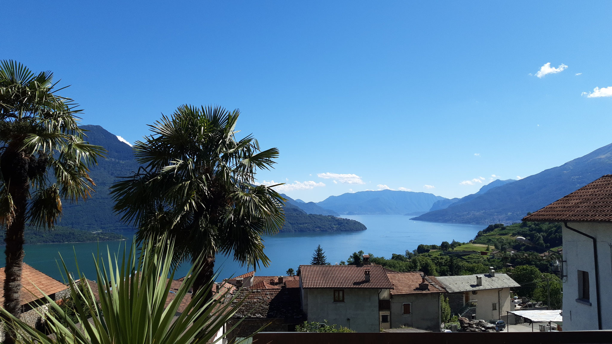Ferienwohnung la nicchia Vercana, Aussicht vom Balkon