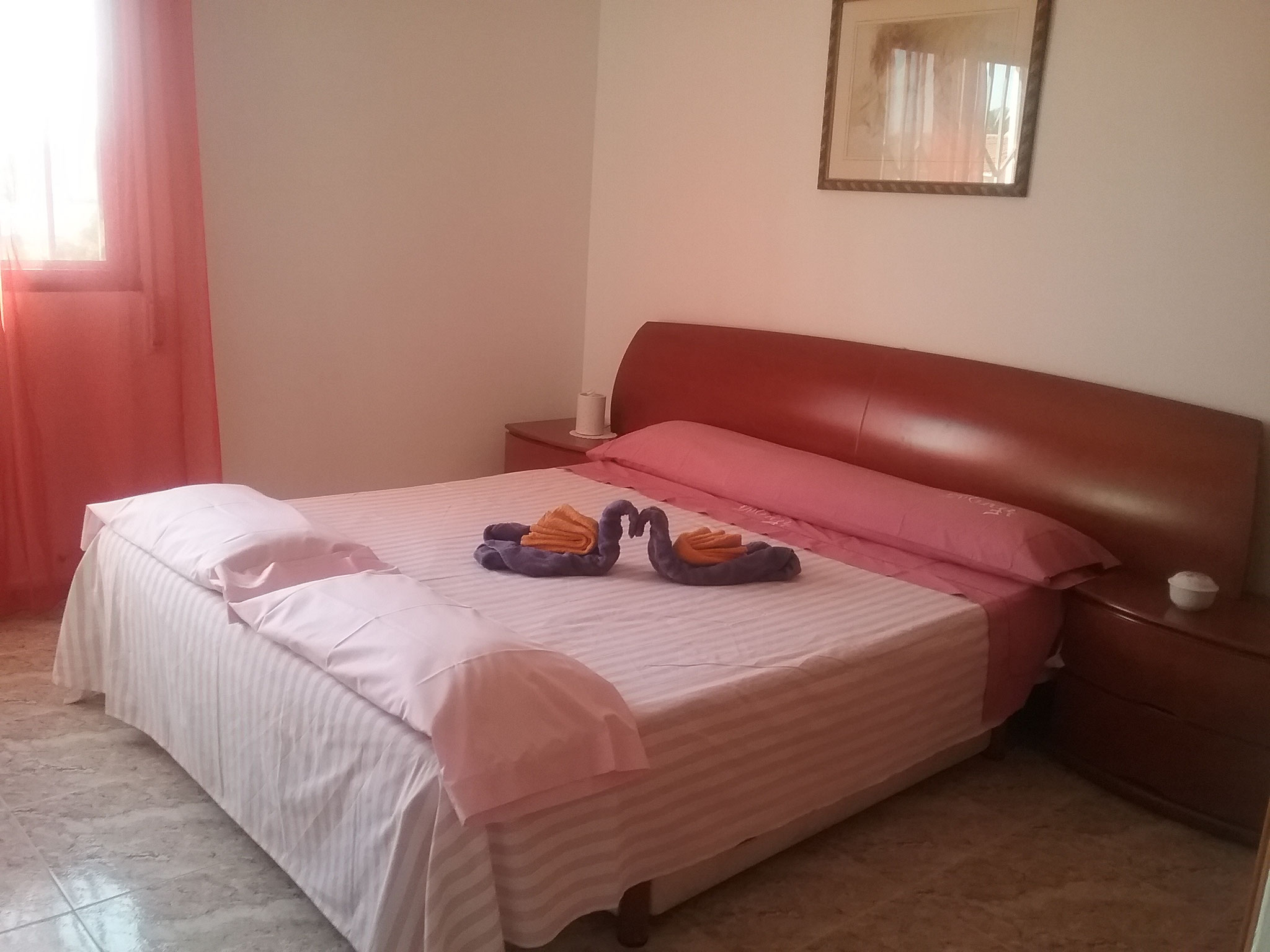Schlafzimmer mit franz. Bett im OG