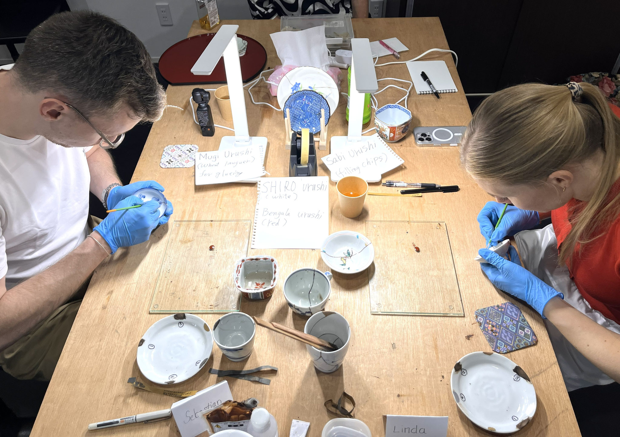 Small-group Kintsugi workshop held in a quiet traditional space in Kanazawa
