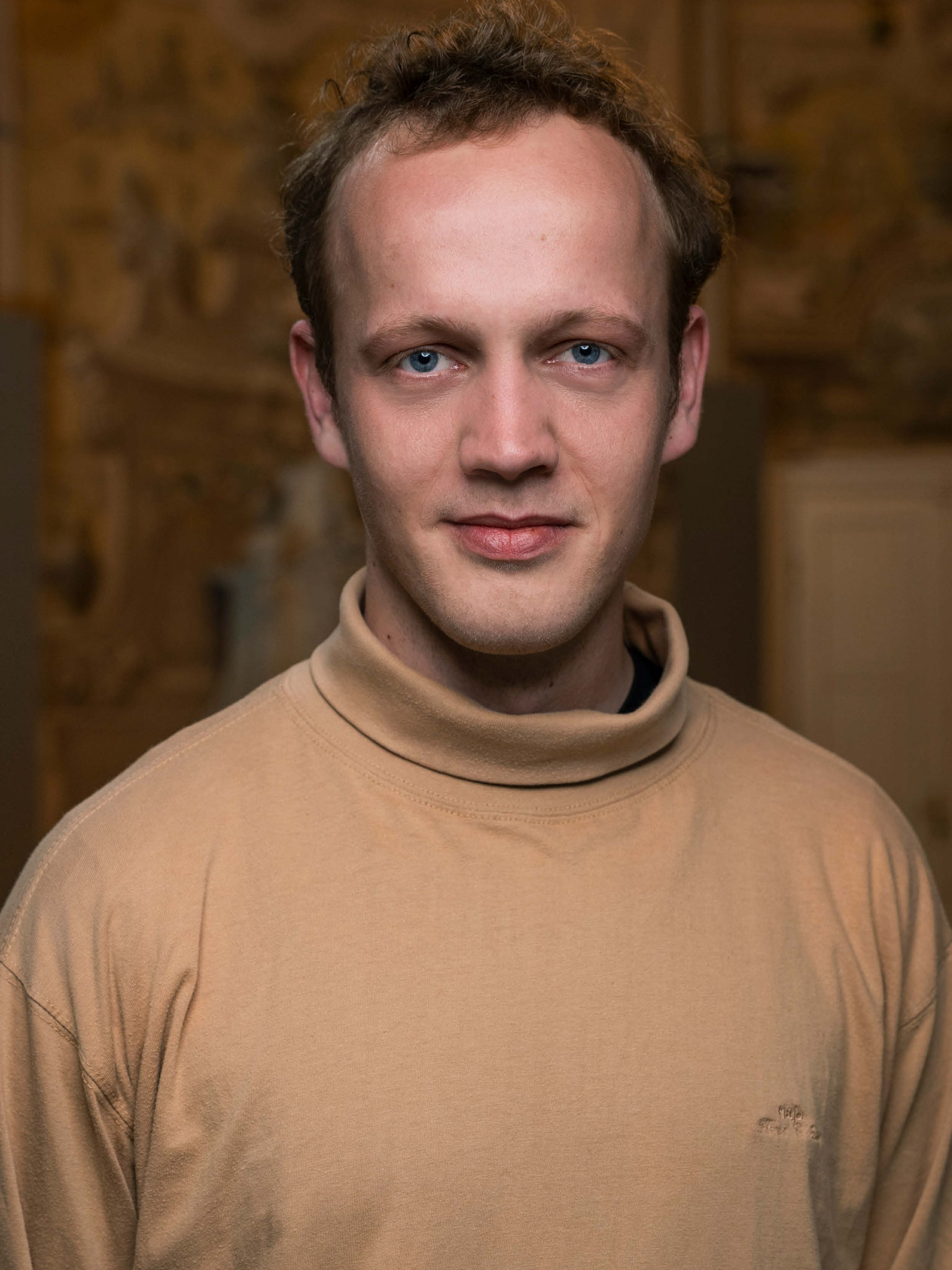 Julius Béla Dörner actor headshot represented by Walcher Management