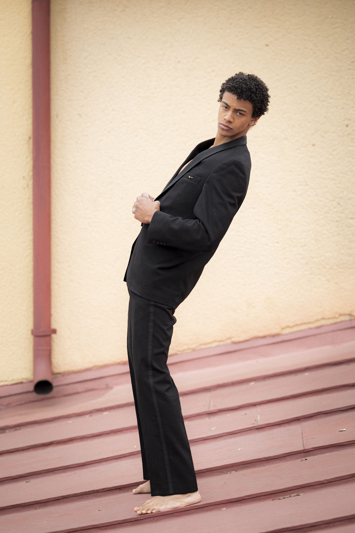 Salif Dekamo Botz Kamara actor headshot represented by Walcher Management