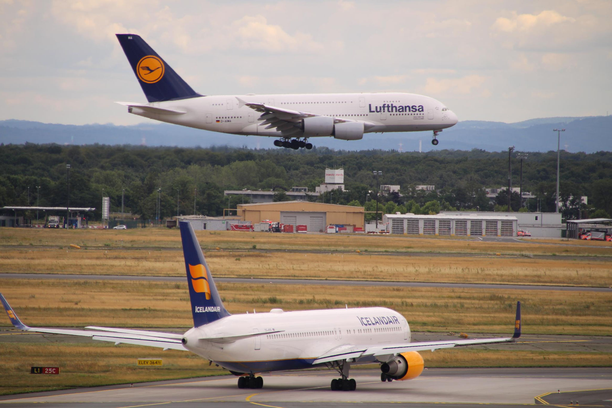 Frankfurt/Main © Andreas U.