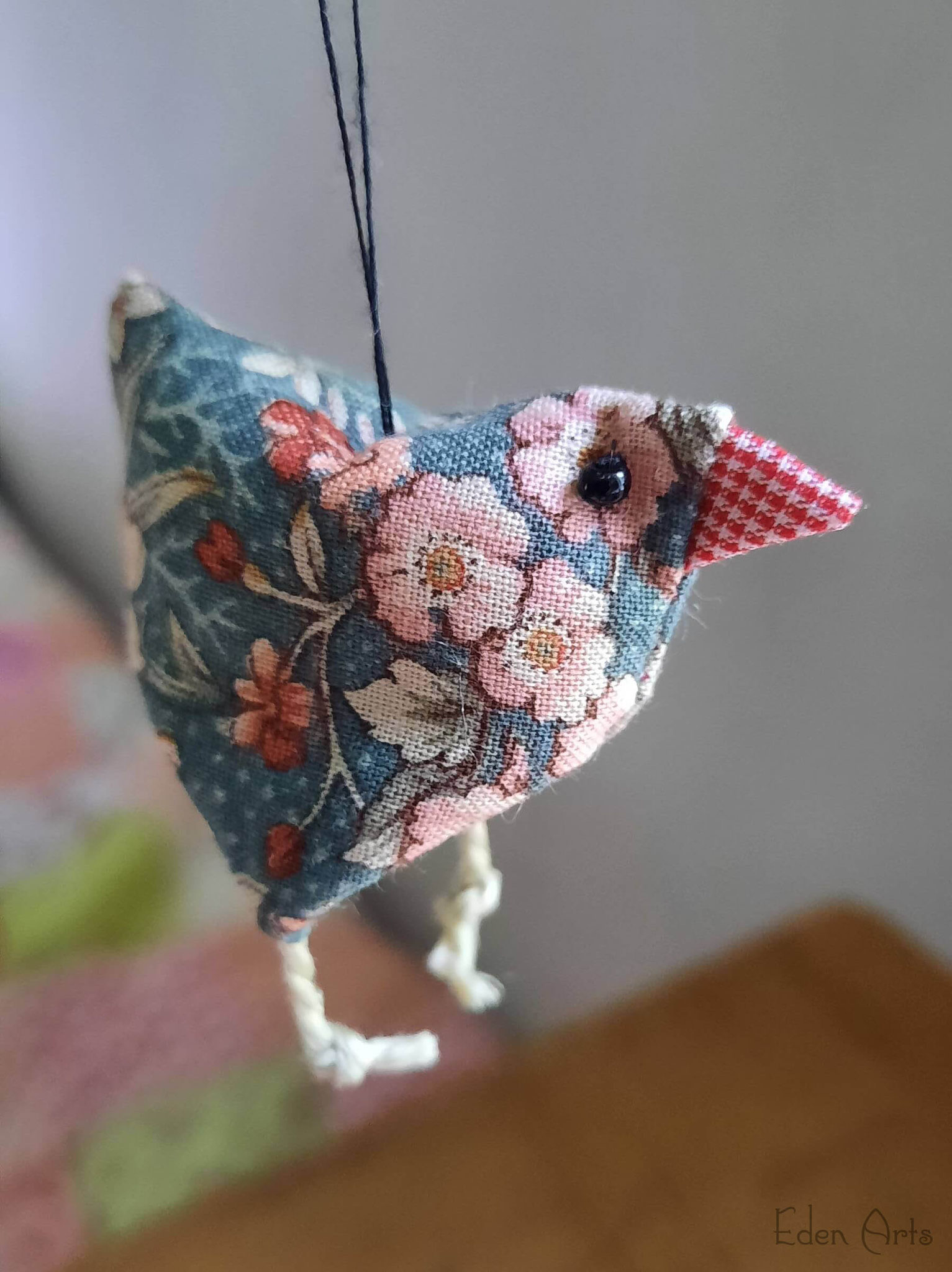 "Vögelchen" in verschiedenen Größen/Farben, Handarbeit ab 8€
