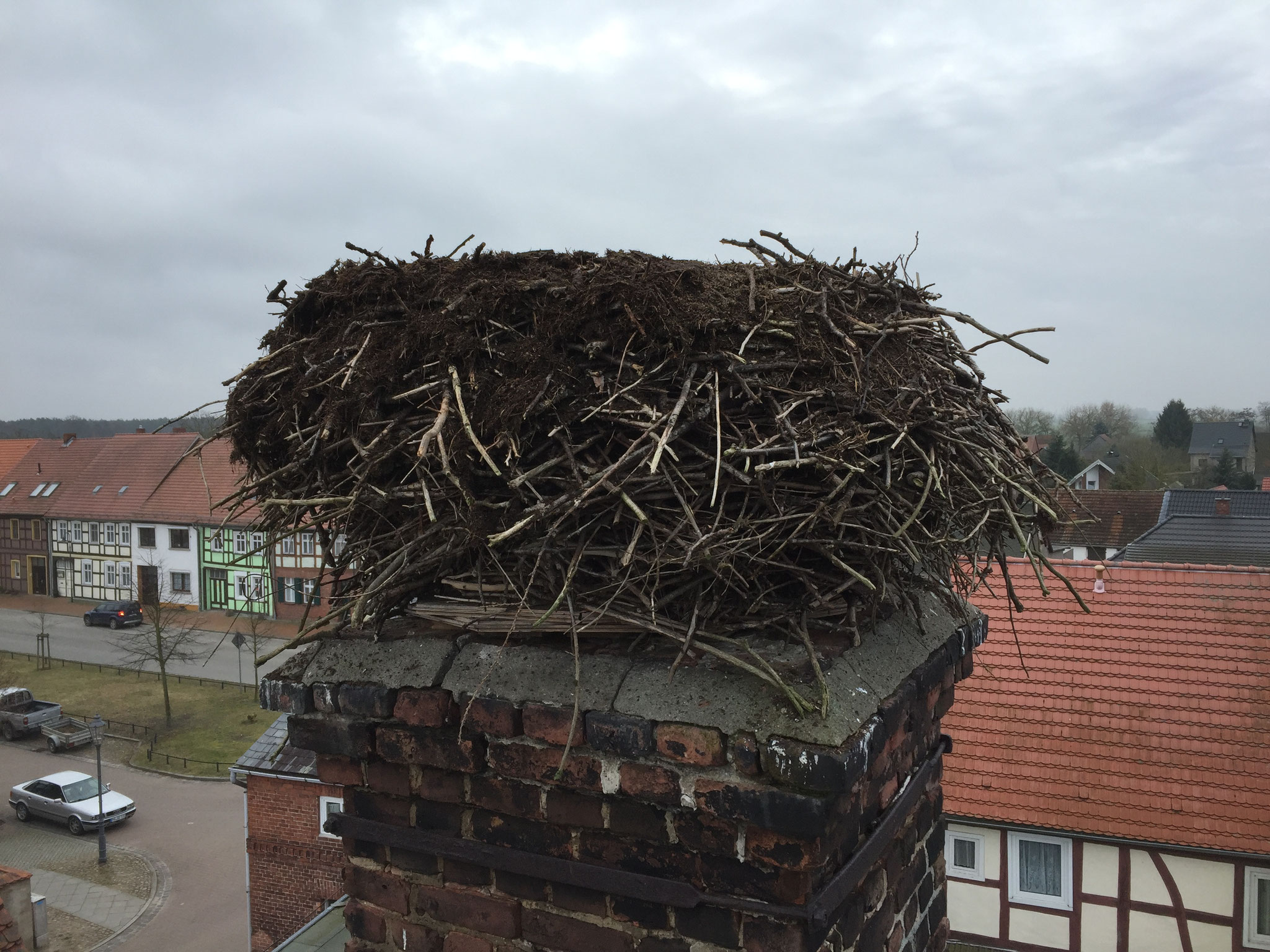 Bad Wilsnack: Zur Stabilitätssicherung wurden mehrere Schichten abgetragen (NACHHER).