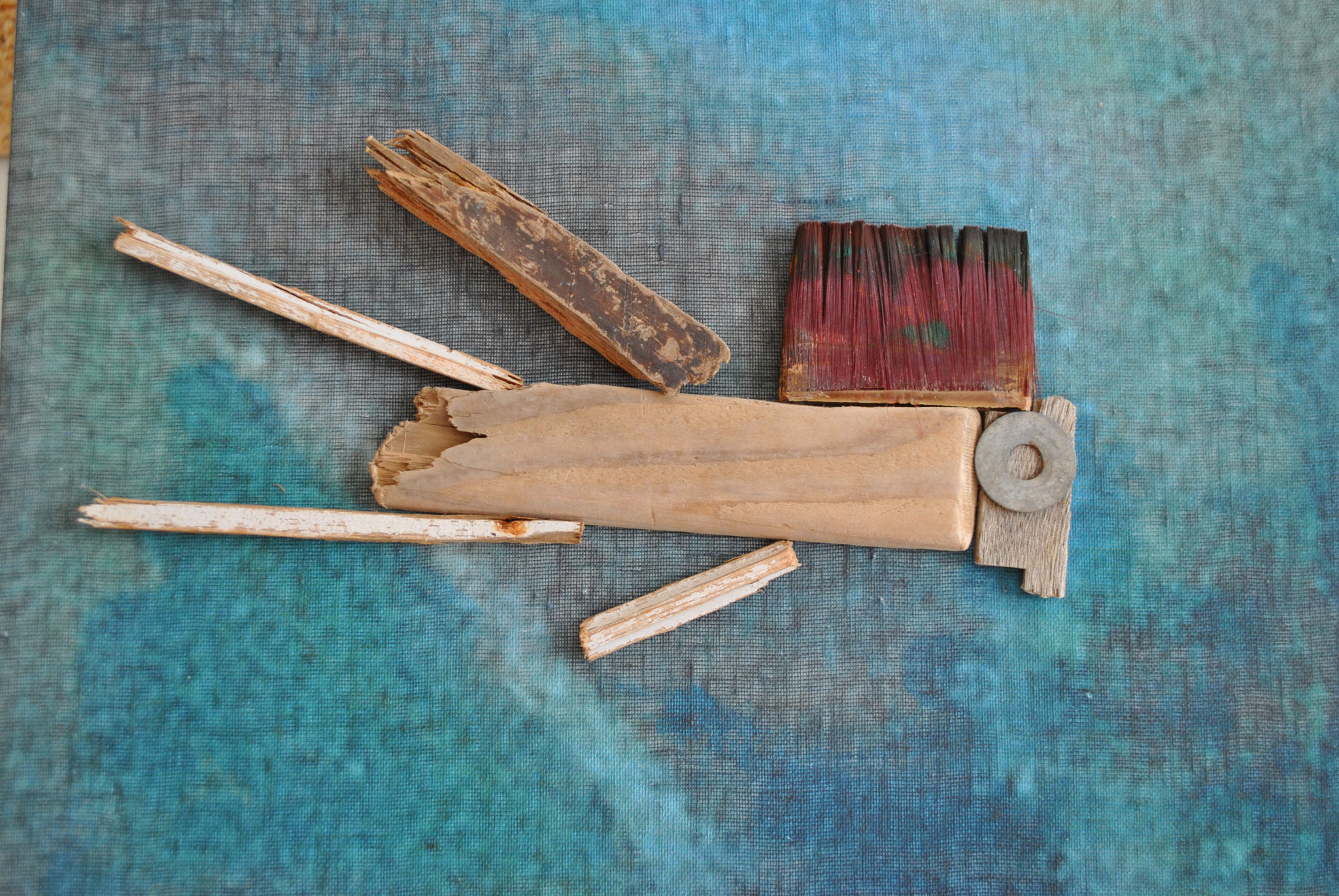 Bros assemblage sur bois et tissu - collection poisson abyssal - 30 x 43 cm 2024