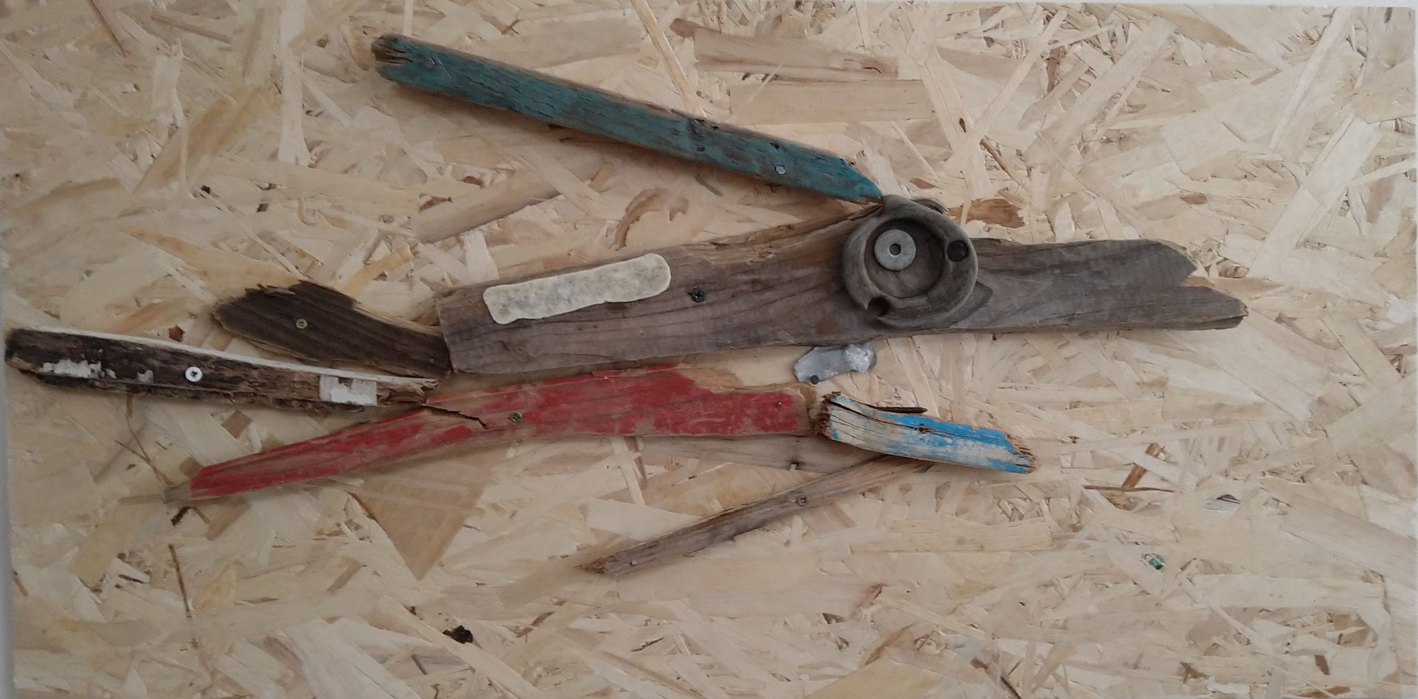Furiosa assemblage sur bois - collection Poisson abyssal - 80 x 40 cm 2024