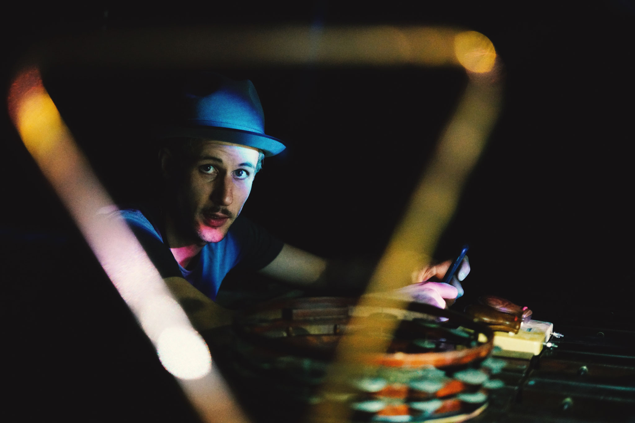 Jakob Dinkelacker + Triangel (copyright by David Rynkowski)