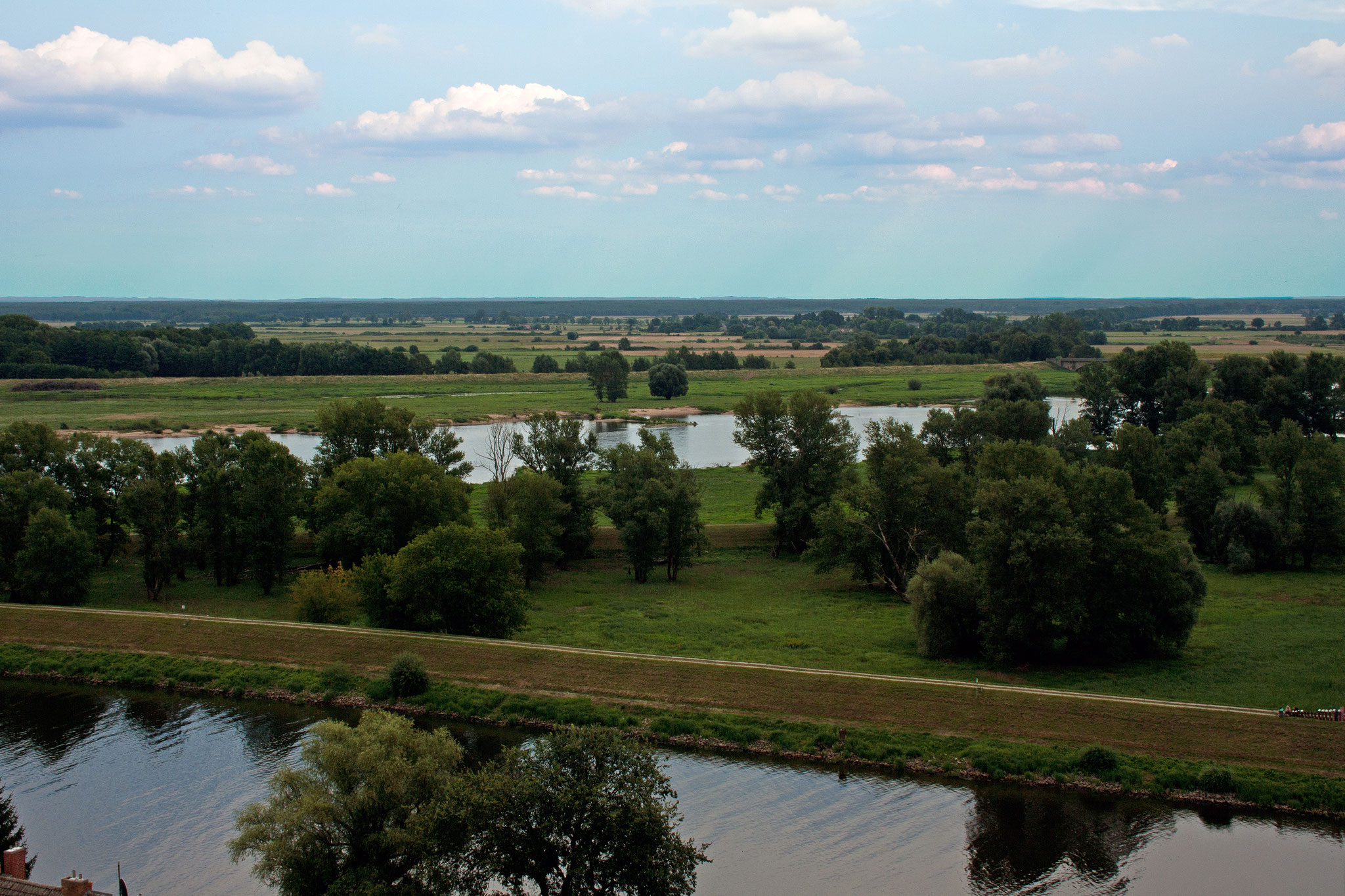 Blick über den Oder-Spree-Kanal auf die Oder