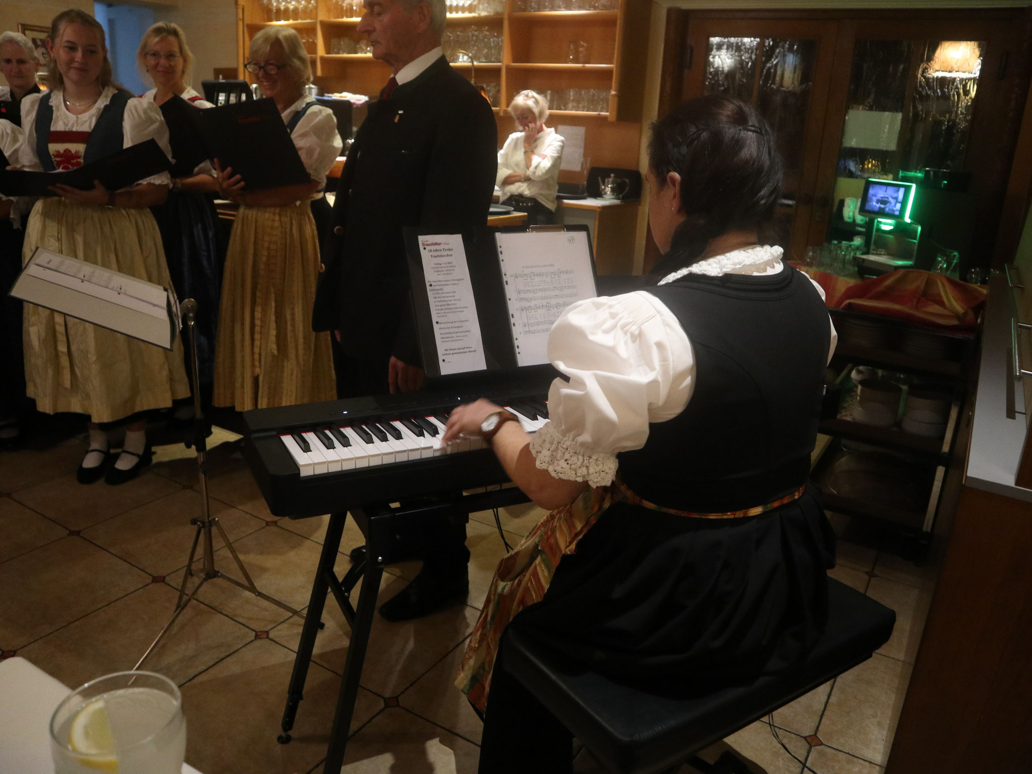 Am Klavier Margit