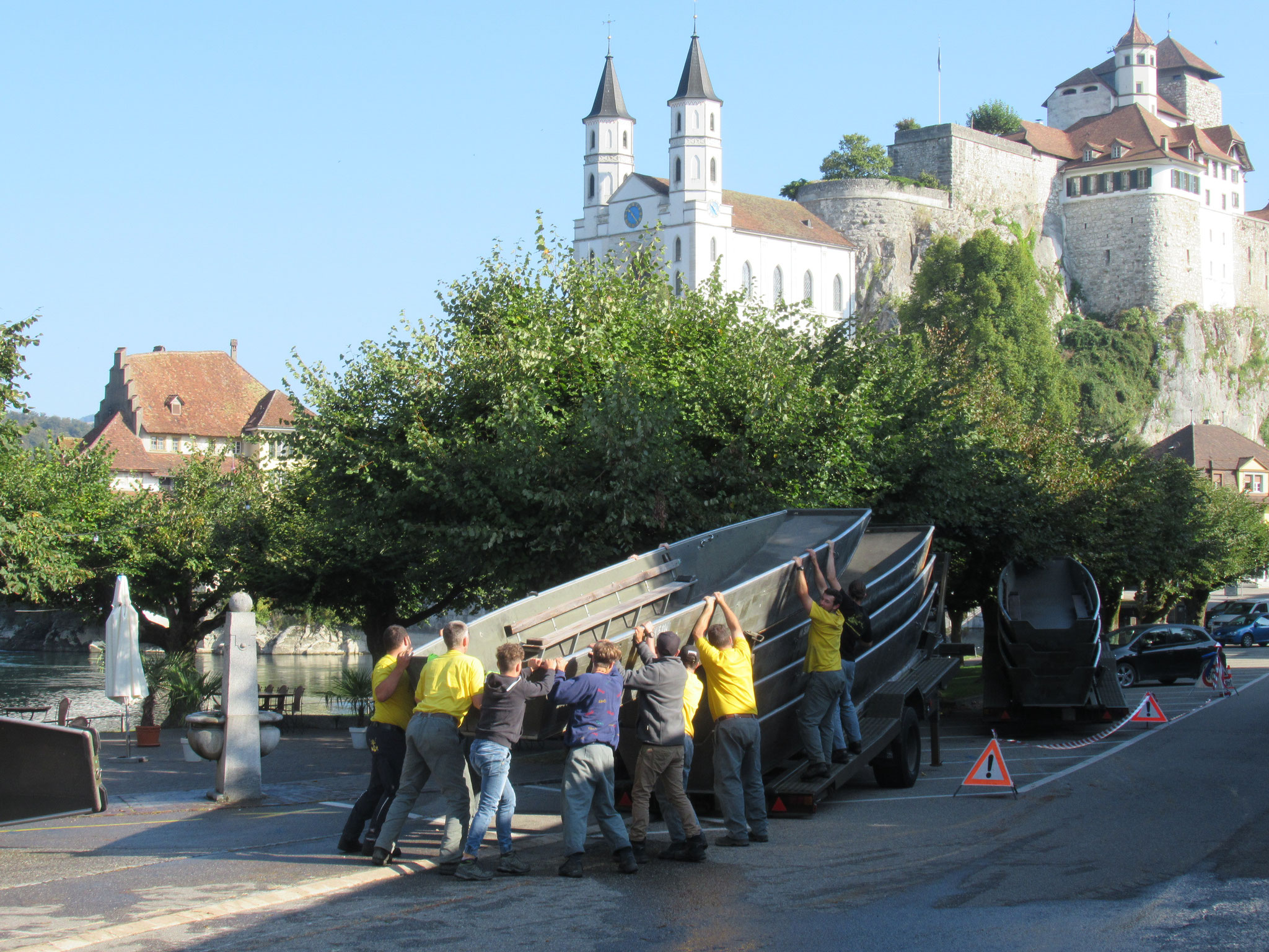 Nach der Pause geht es wieder mit "Hou-Ruck" weiter.