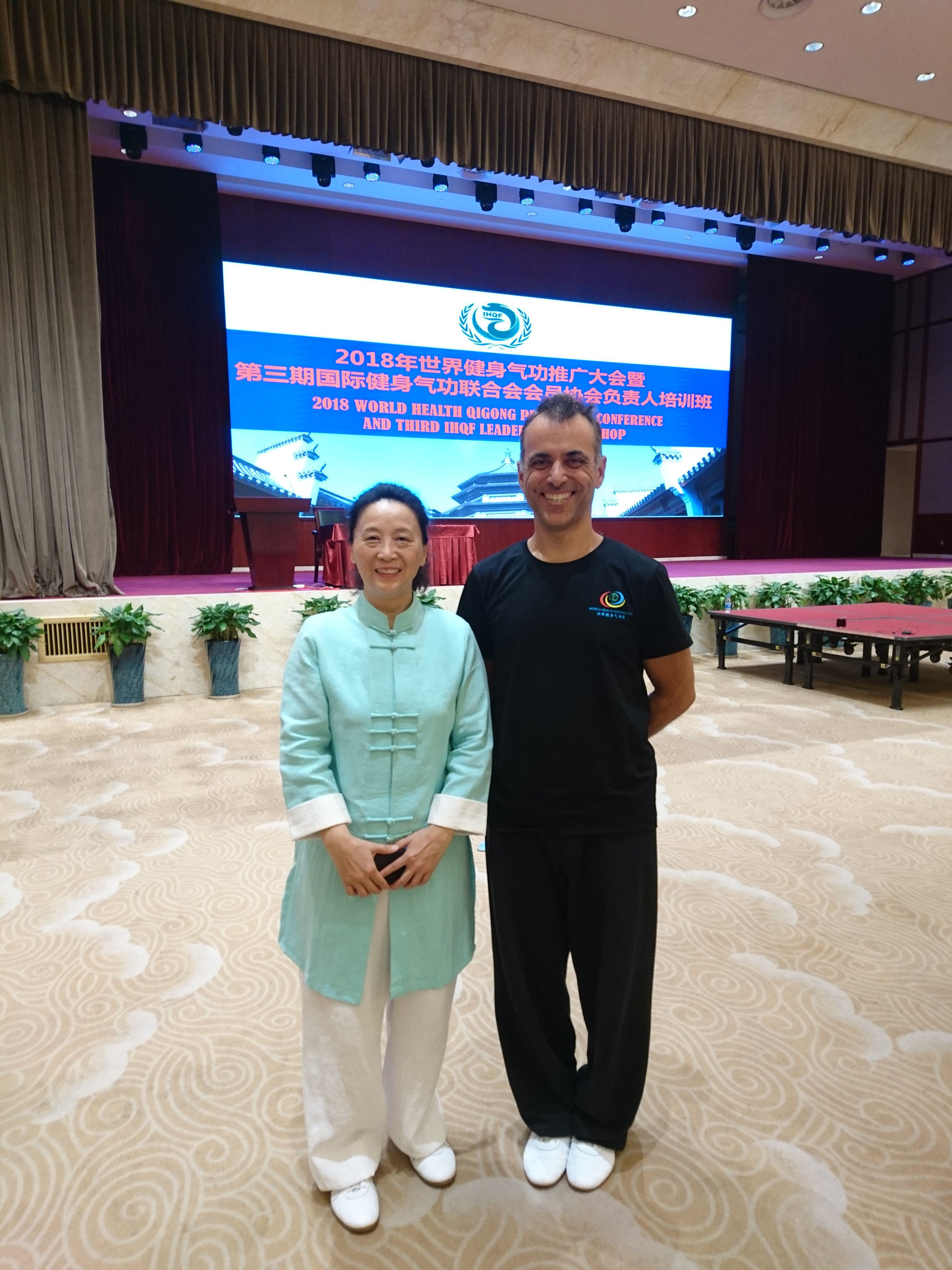 Junto a la Maestra "Wang Yulin" con quien venimos perfeccionando Qigong con Bastón y su versión corta.