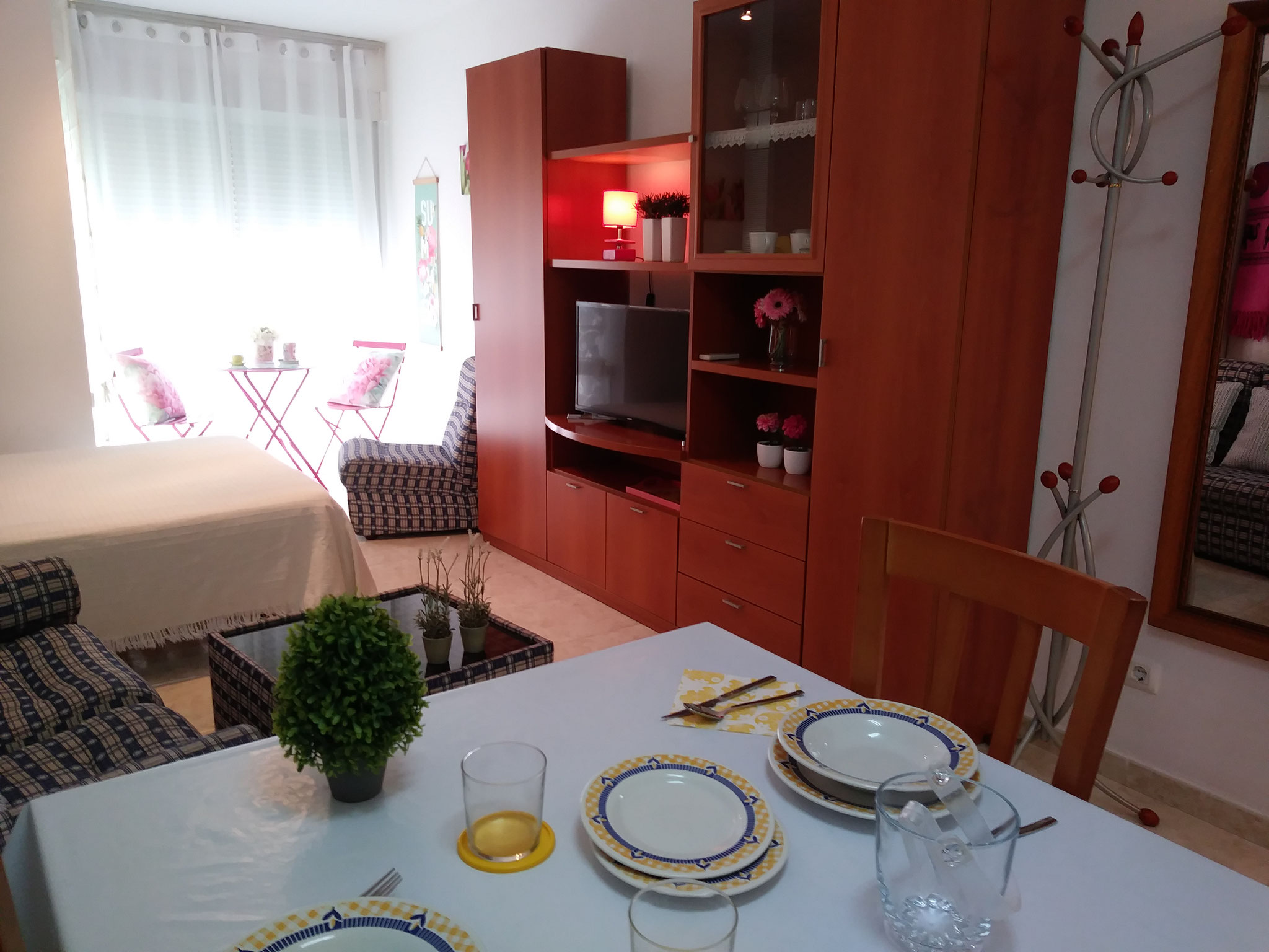 www.adapeniscola-apartamentos.com