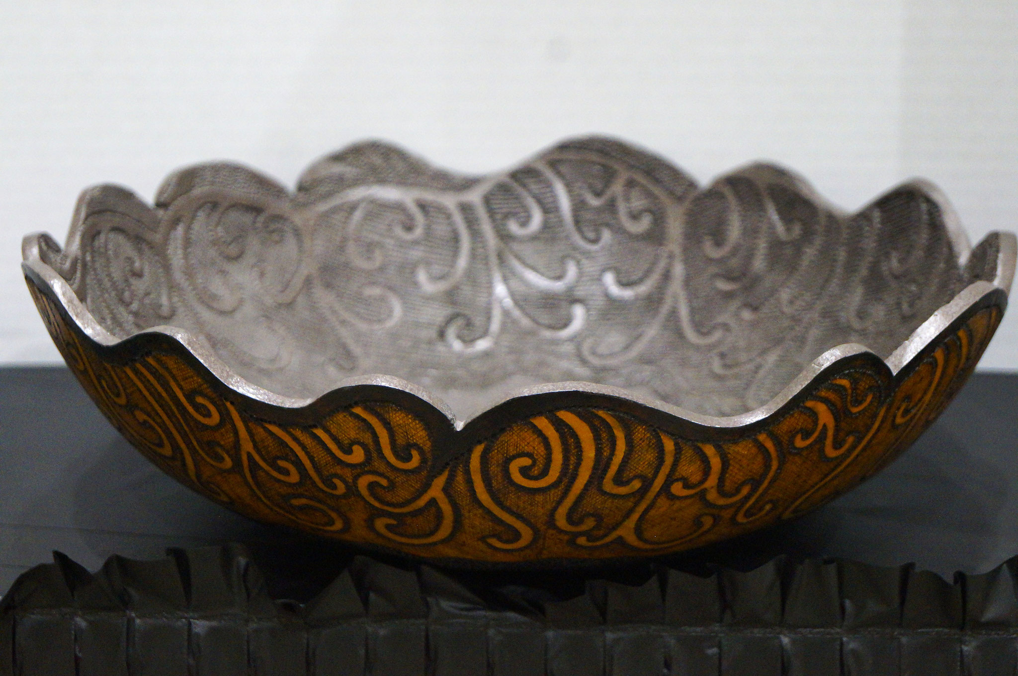 M-14 Bowl/Vase - Lynda Roberson