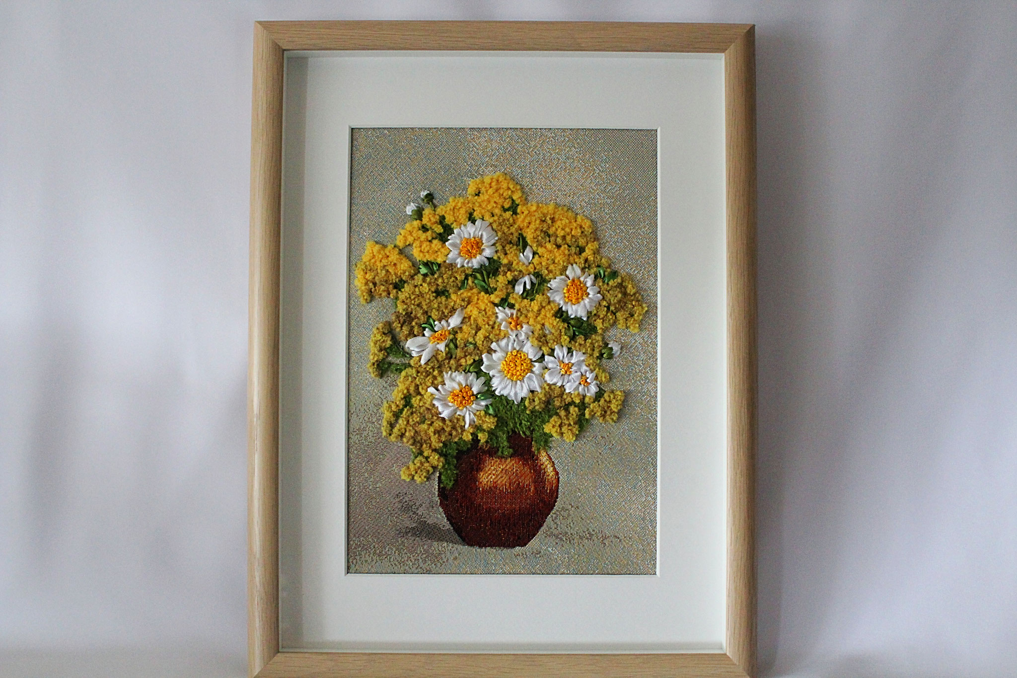 "Bunte Blumen in Vase"