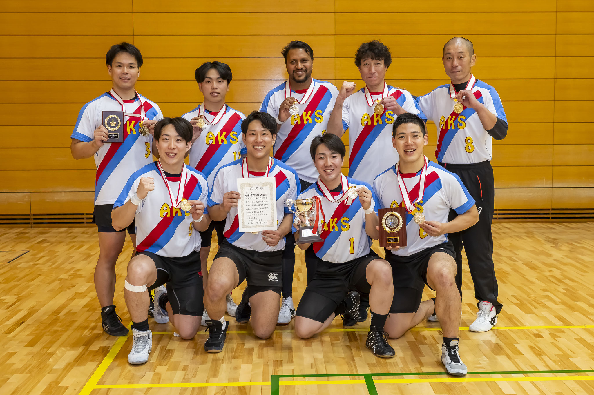 男子の部 優勝【AKS】