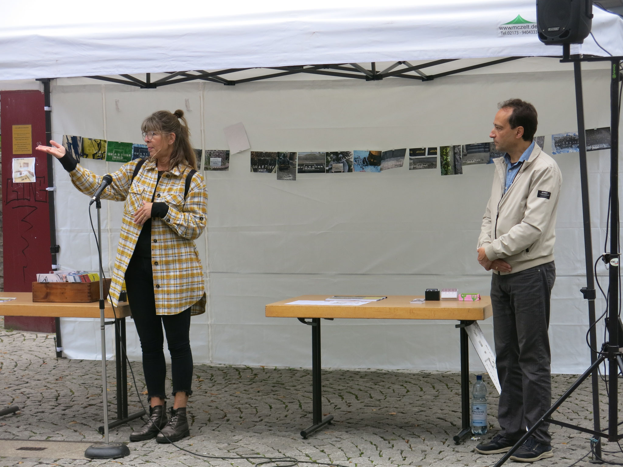 Begrüßung durch Susanne Müller-Kölmel (Solinger Künstler e.V.) und Ankündigung der Führung