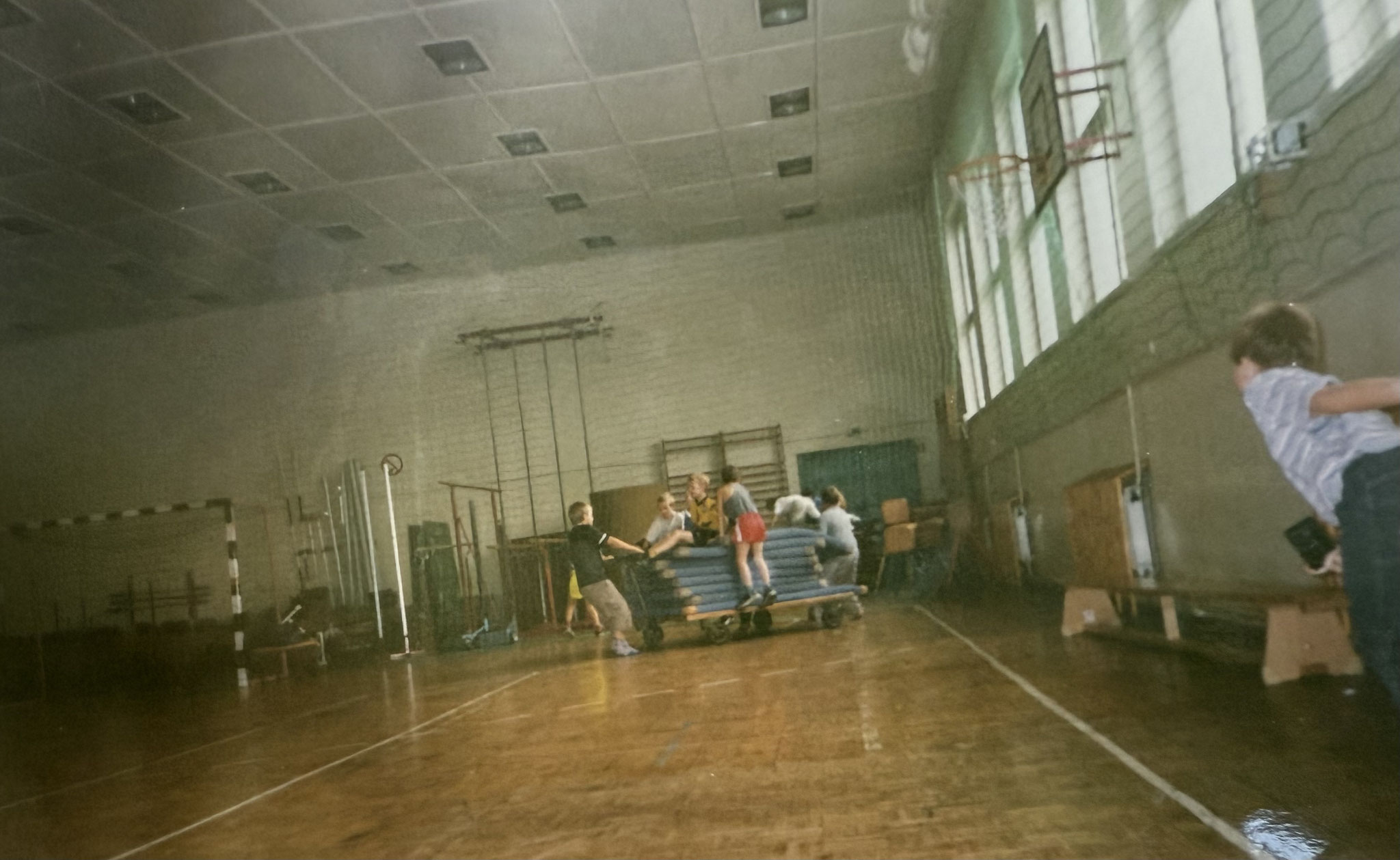 ... und die Sporthalle von innen