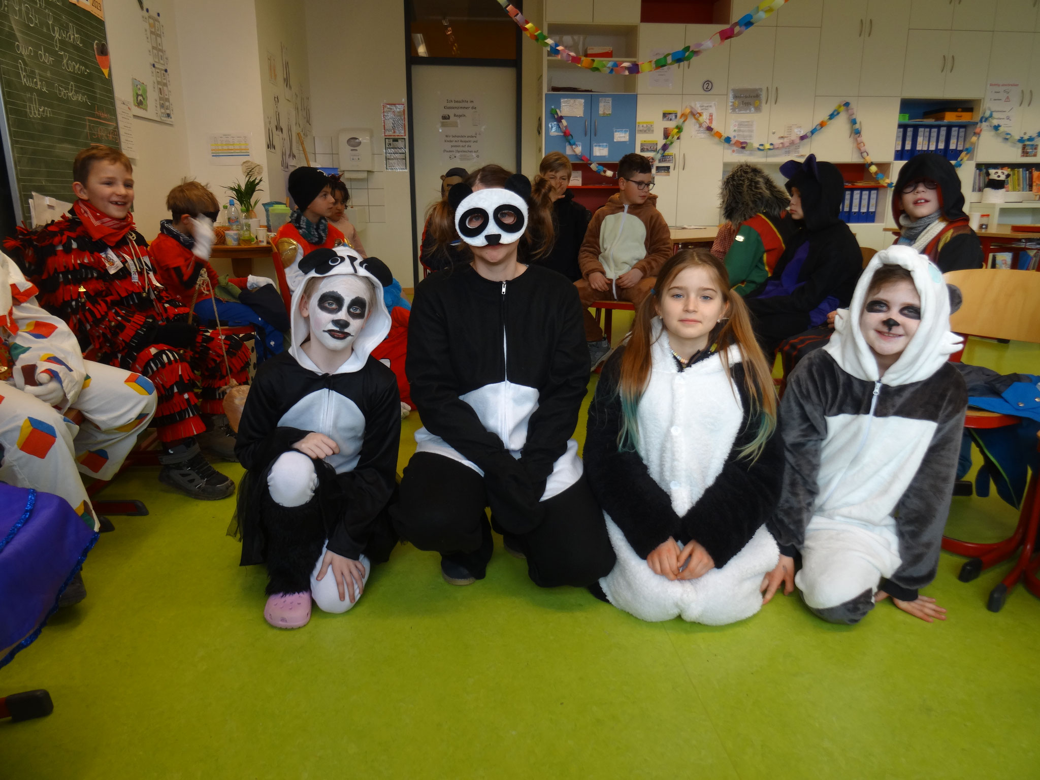 Ganz viele Pandas in der Pandaklasse