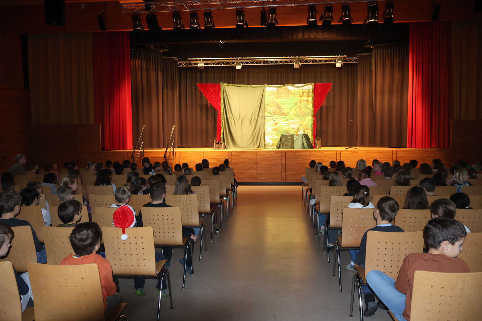 Alle warten gespannt bis es losgeht