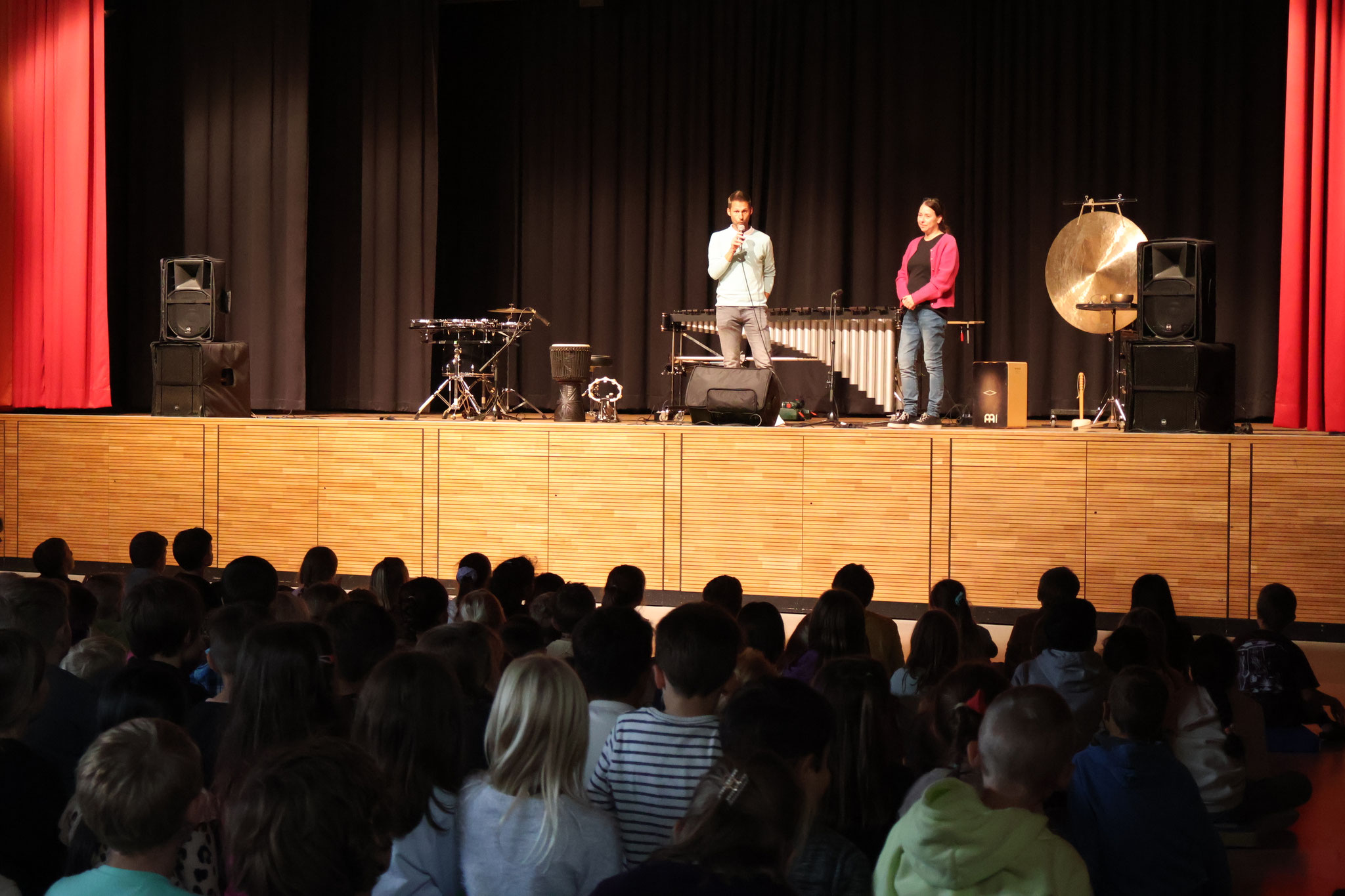 Holger Laufer und Patricia Scülfort eröffnen das Event