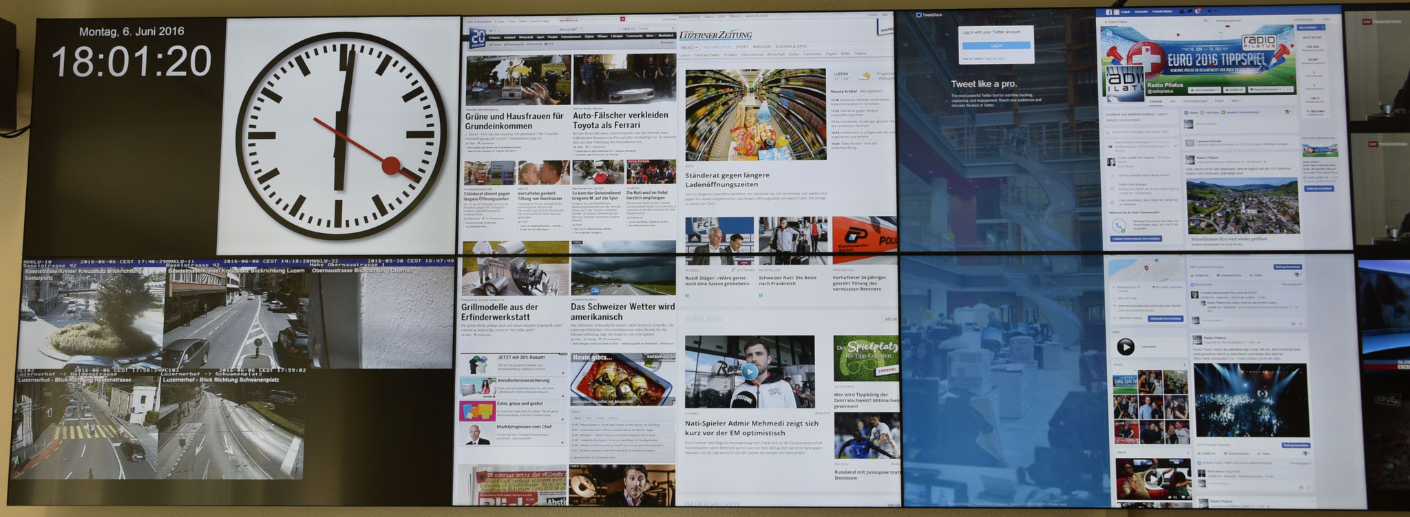 Die imposante News-Wand.