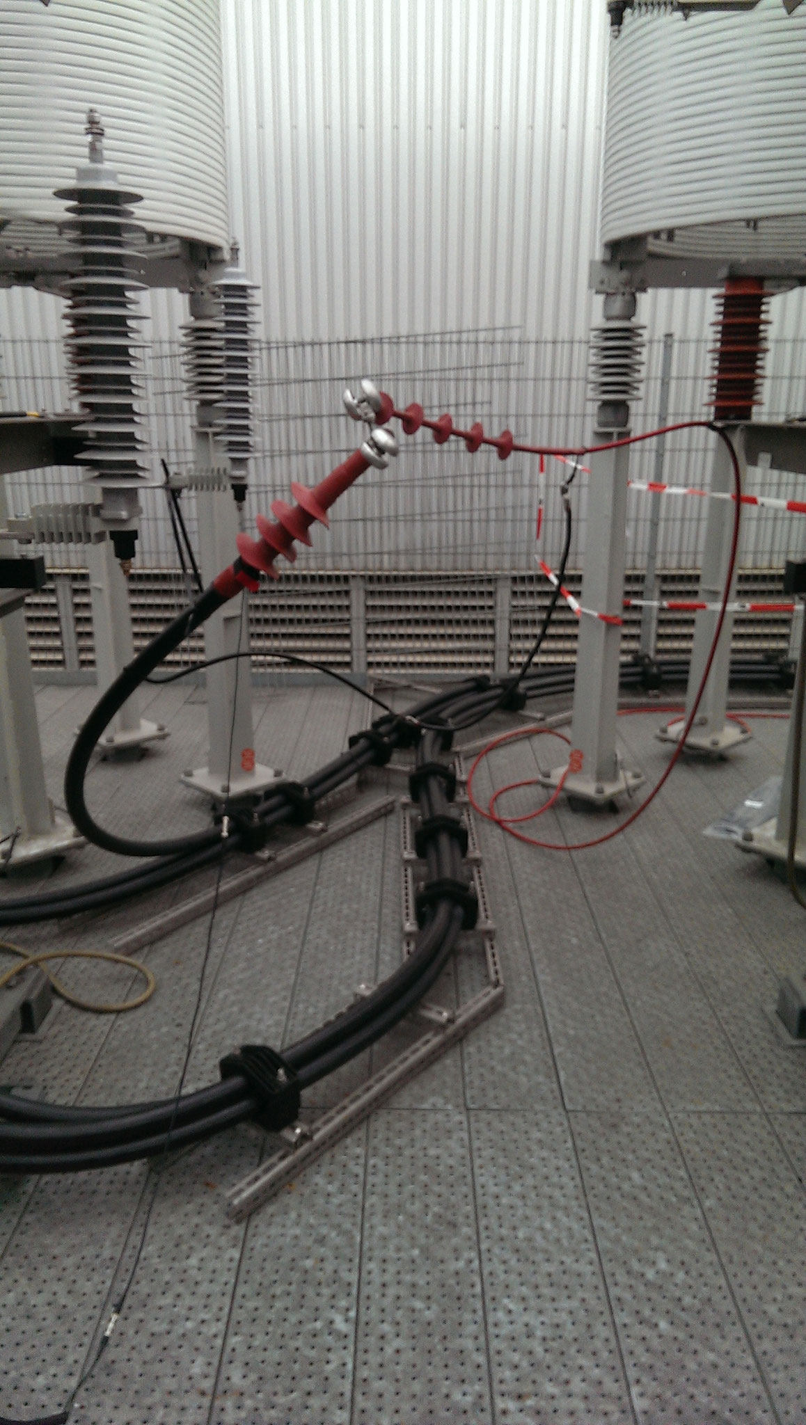 Alterungs- und Fehlerdiagnose am 30 kV-VPE-Kabel (ca. 50 m) von 2014