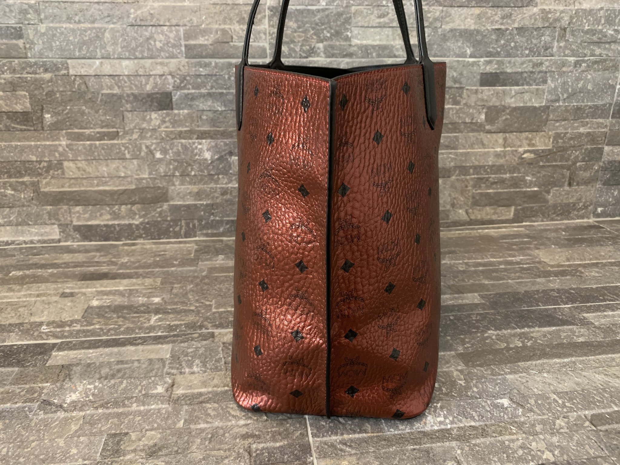 Mcm scooter red tote 2025