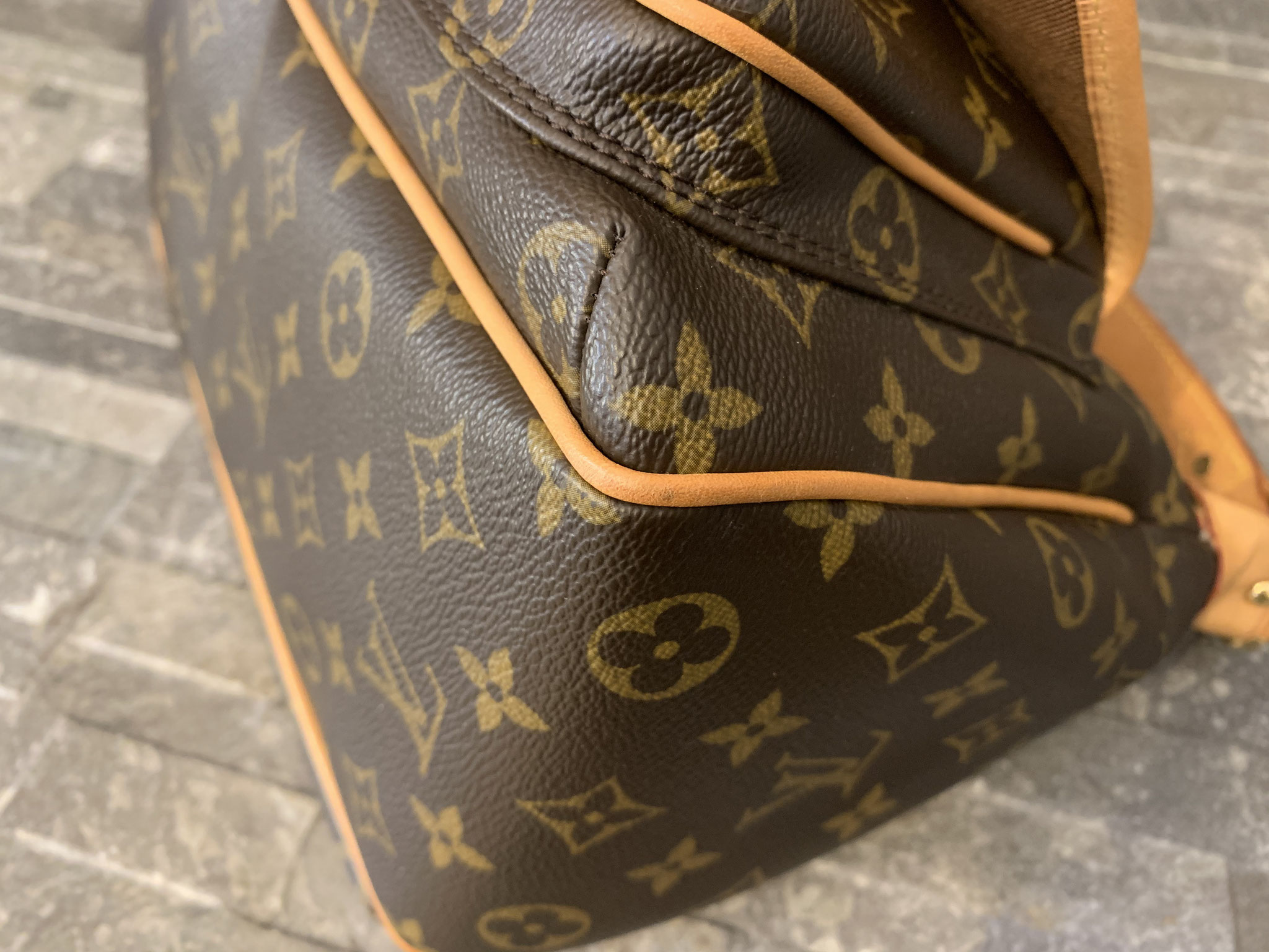 Louis vuitton pattern leather 2025