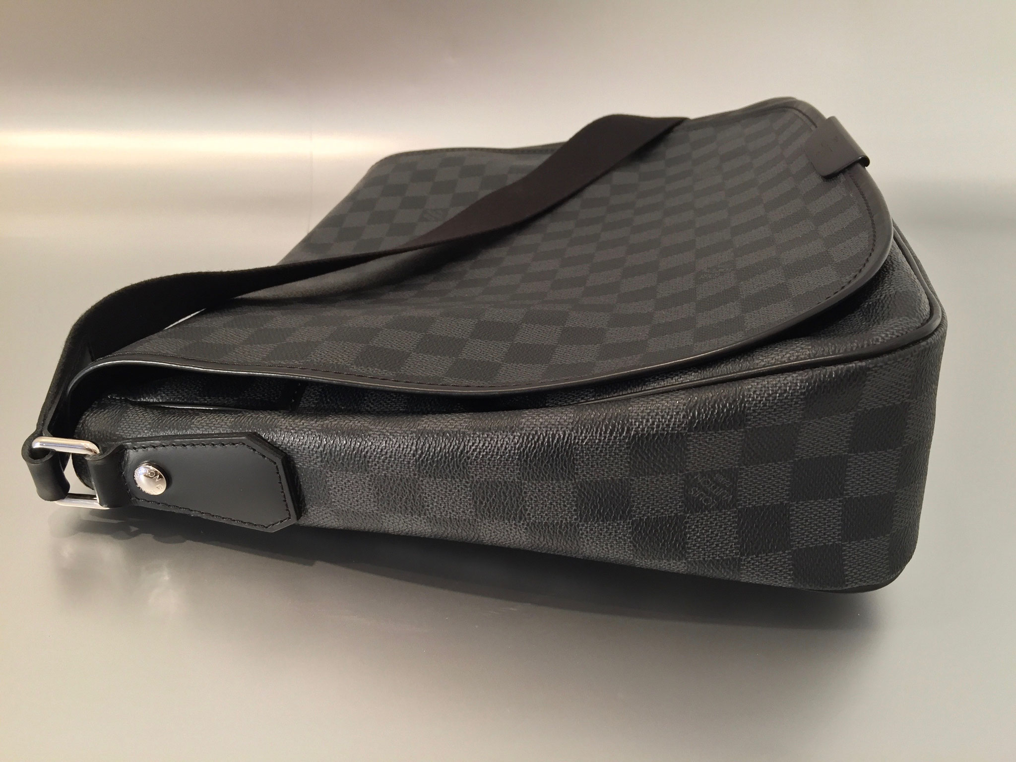 Louis vuitton daniel gm clearance
