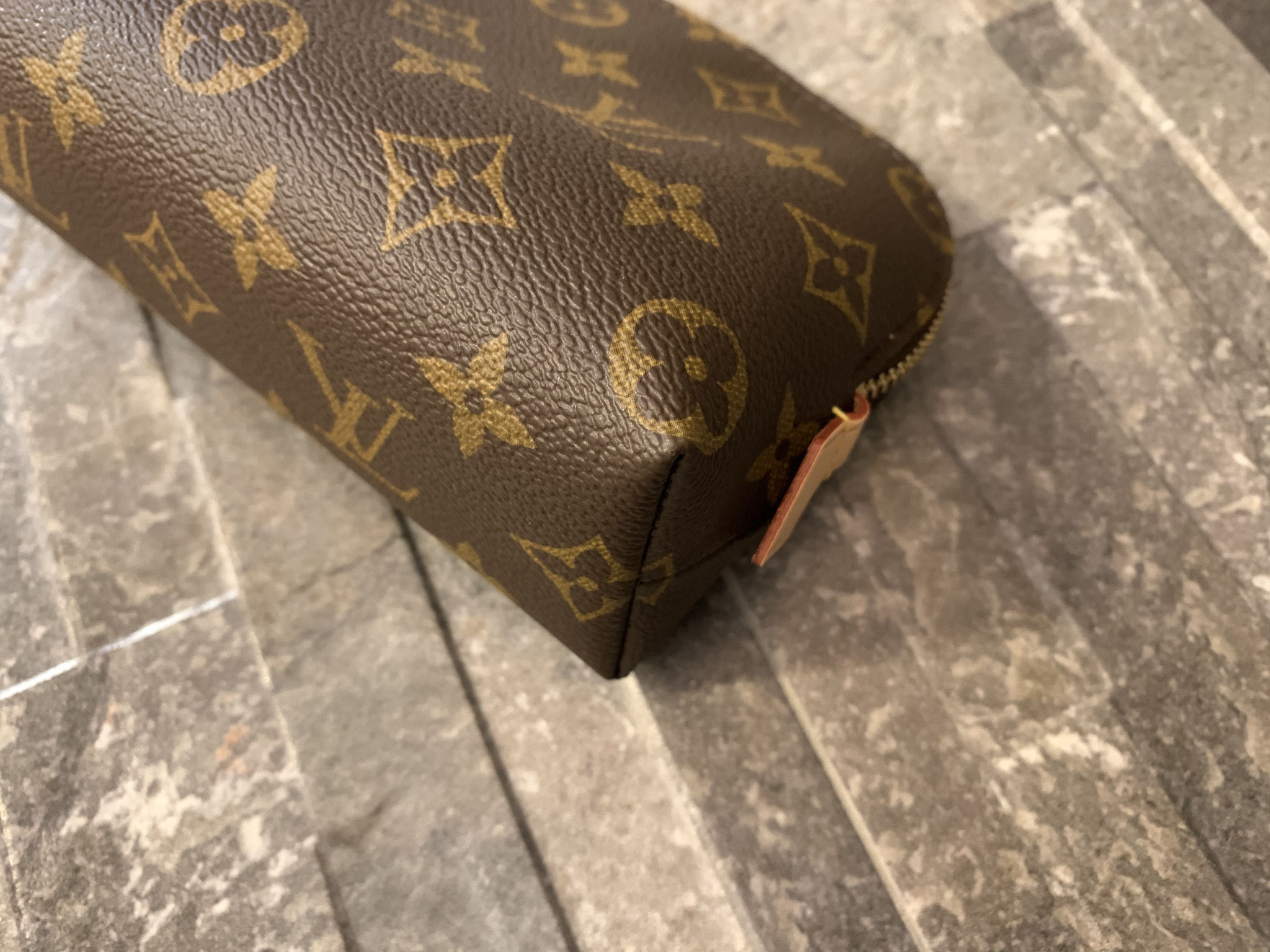 Lv cosmetic pouch pm store