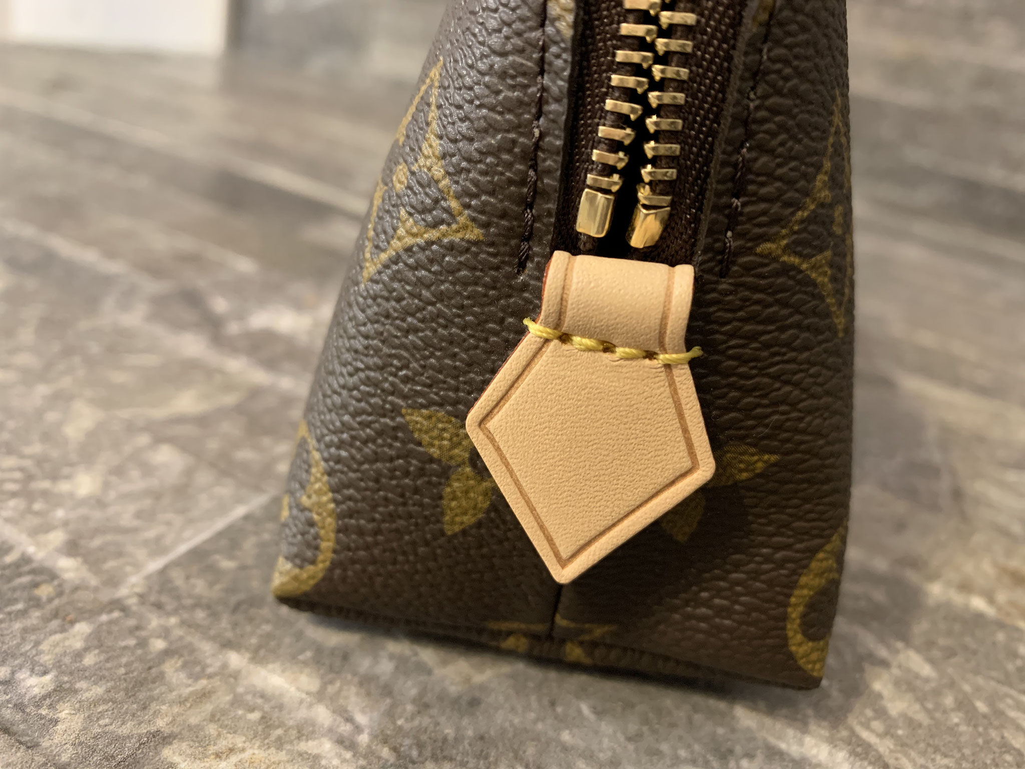 Louis Vuitton Monogram Canvas Cosmetic Pouch PM Ankauf Verkauf Second Hand Designertaschen und Accessoires