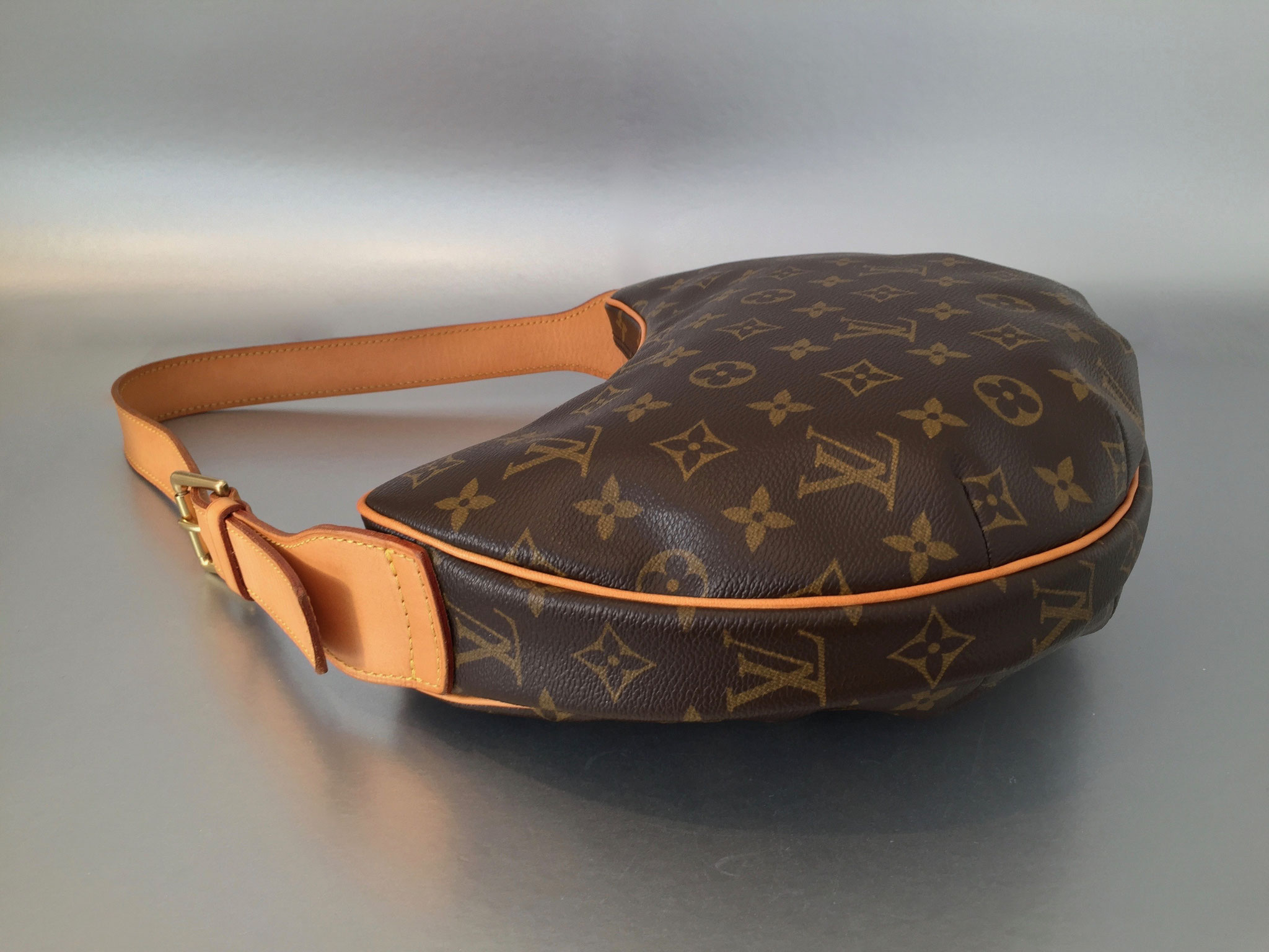 Louis Vuitton Monogram Canvas Croissant MM Ankauf Verkauf Second Hand Designertaschen und Accessoires