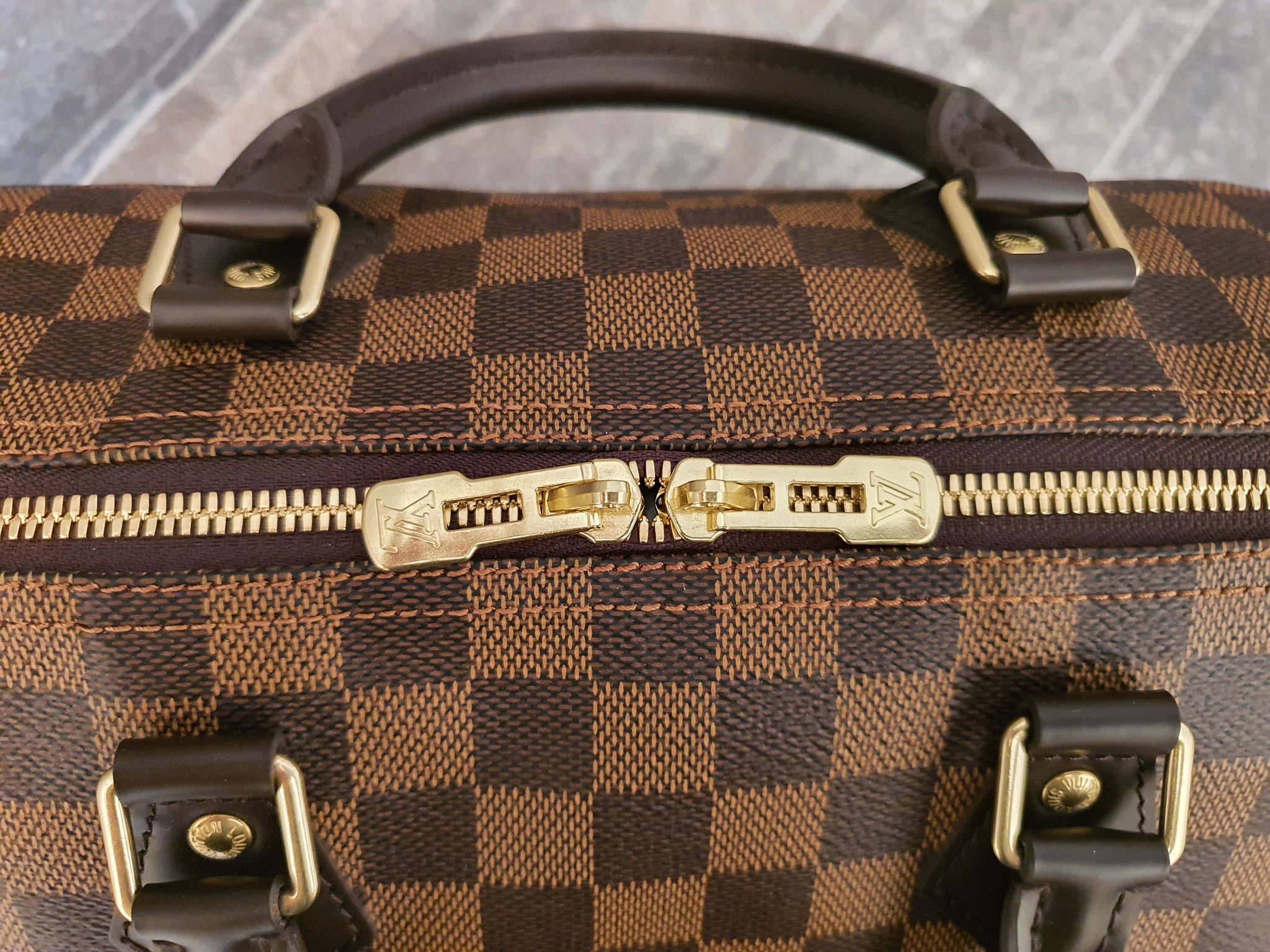 Louis Vuitton Damier Ebene Speedy Bandouliere 30 NM Ankauf Verkauf Second Hand Designertaschen und Accessoires