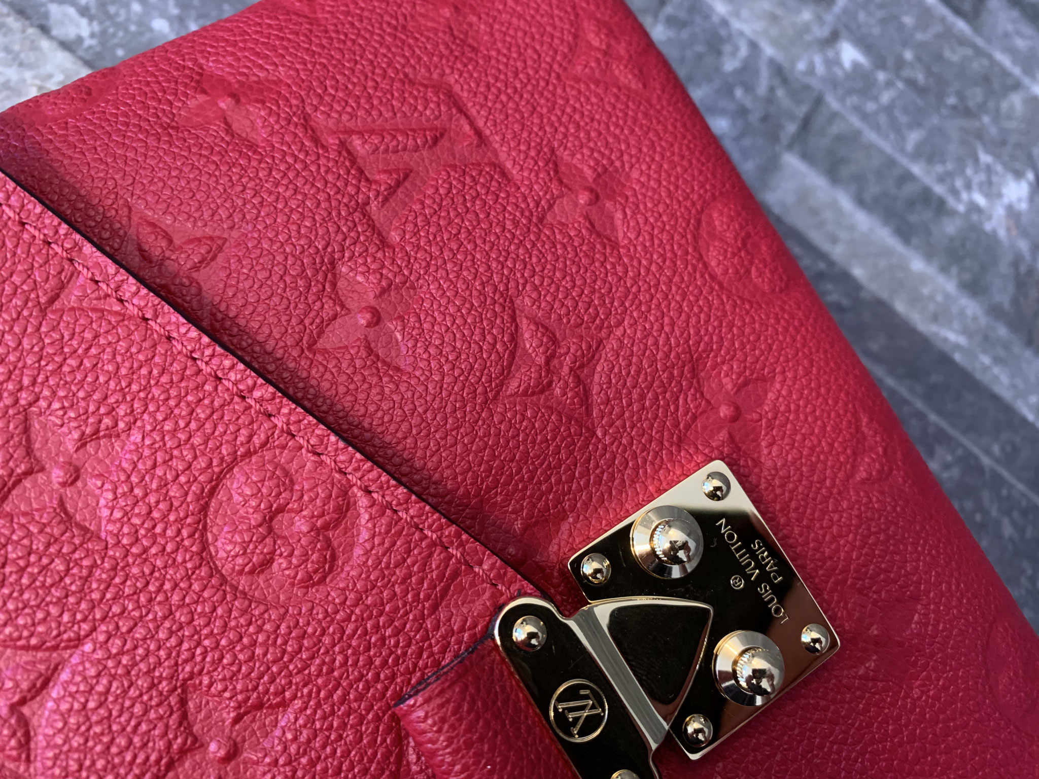 Pochette metis wallet deals