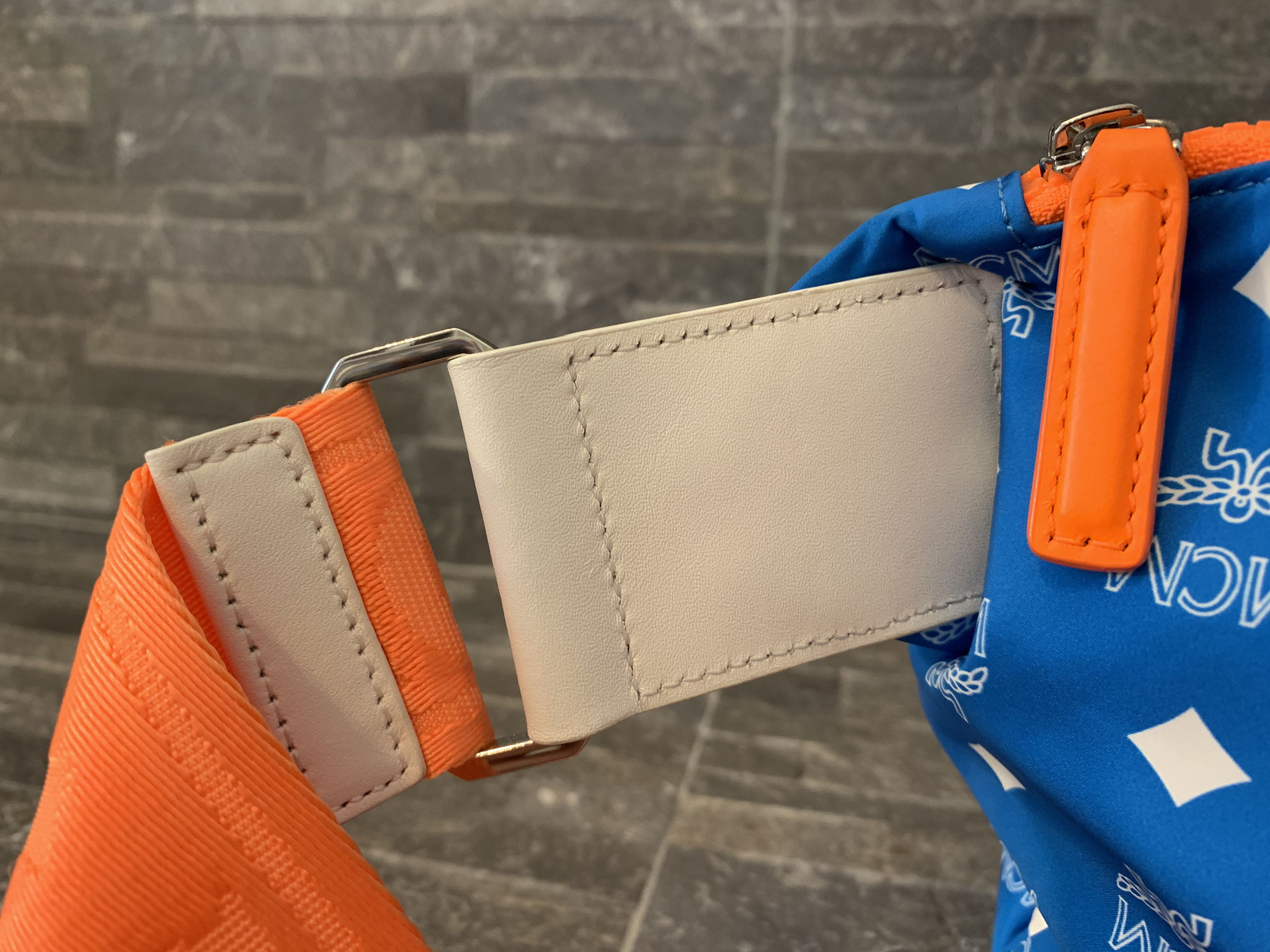 MCM Resnick Nylon Belt Bag in Blau Ankauf Verkauf Second Hand Designertaschen und Accessoires