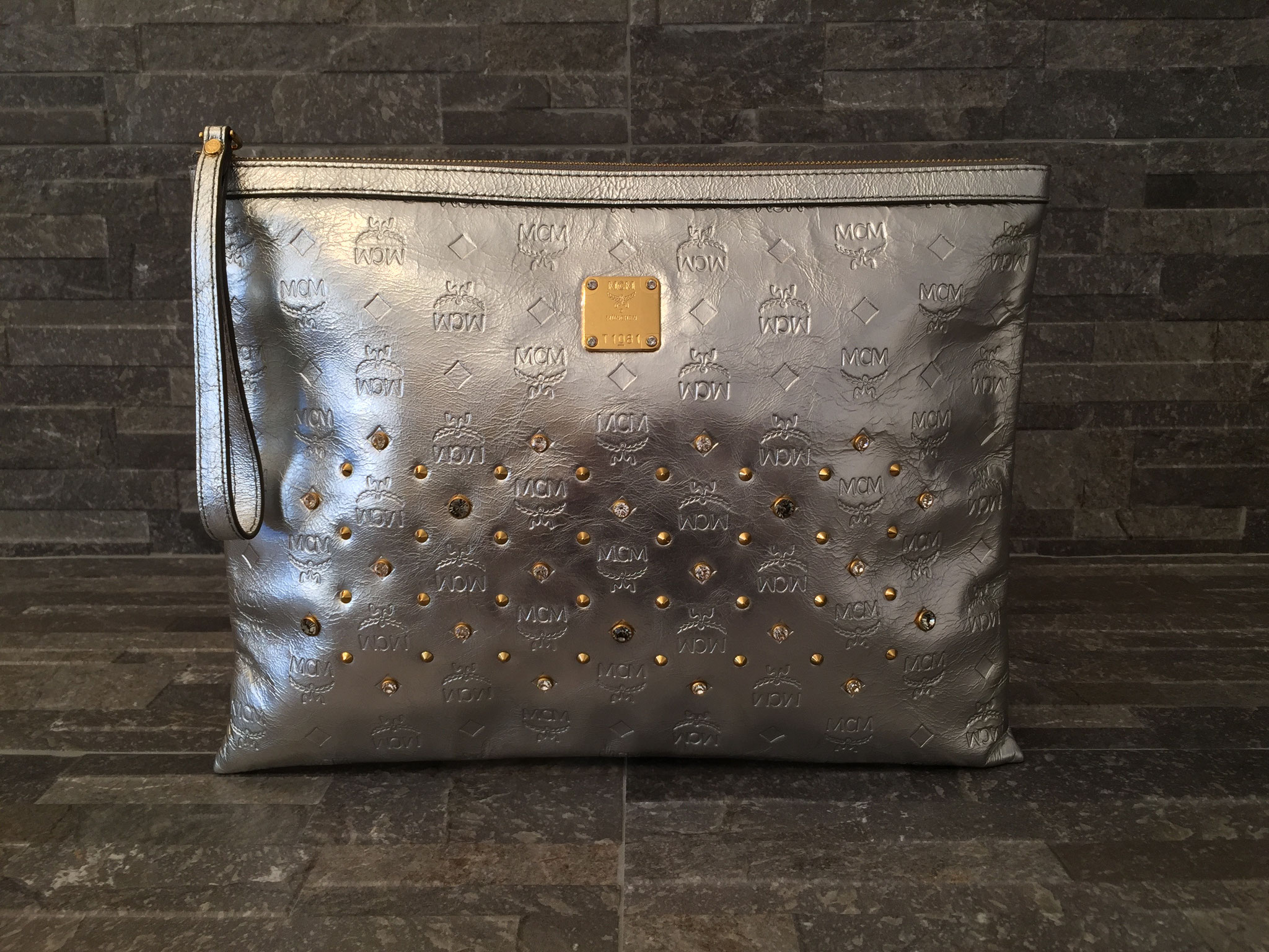 Silver diamond clutch sales