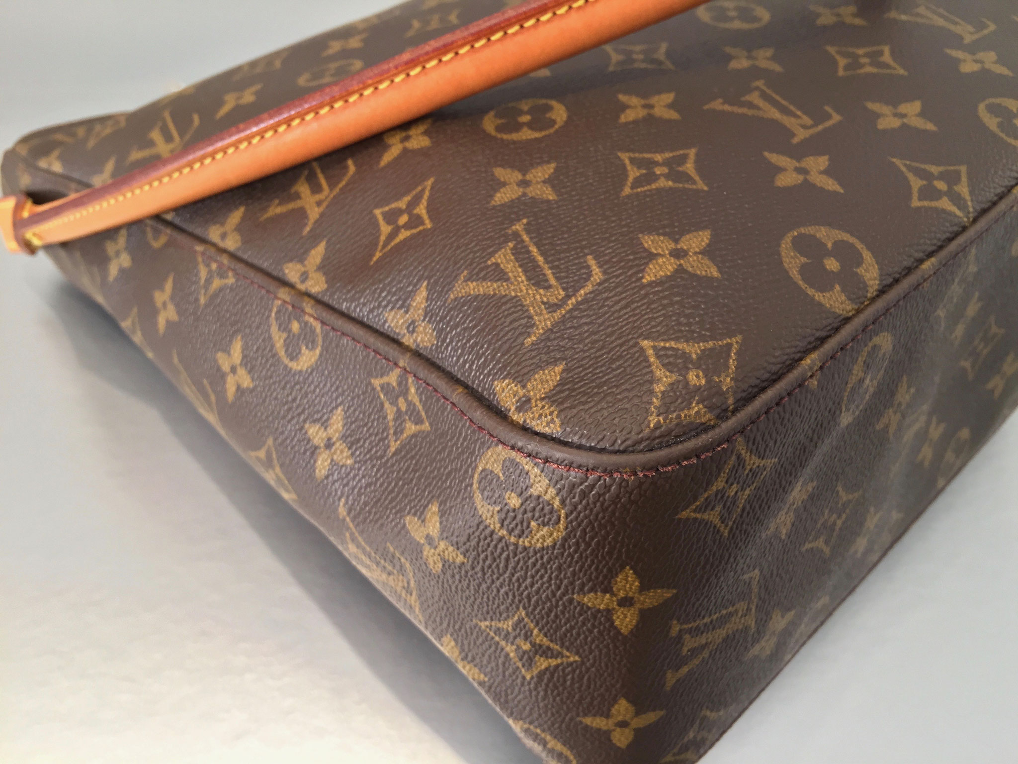 Die Louis Vuitton Looping im Vergleich – Glück & Glanz CGN GmbH