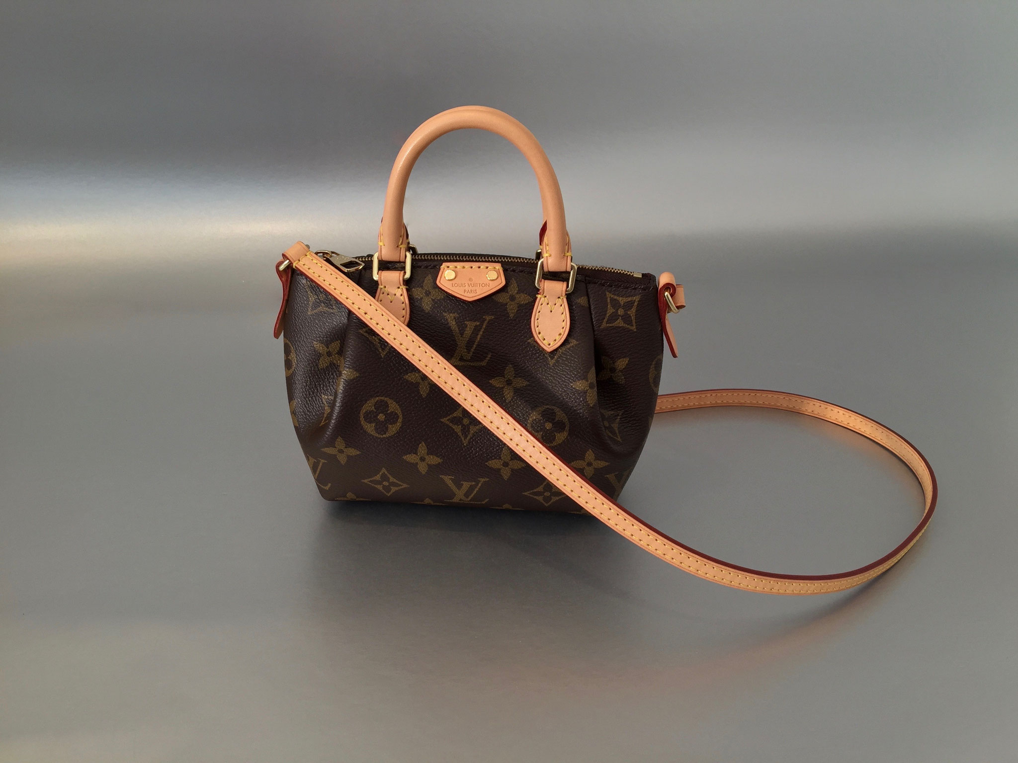 Louis Vuitton Monogram Canvas Nano Turenne - Ankauf & Verkauf Second Hand  Designertaschen und Accessoires