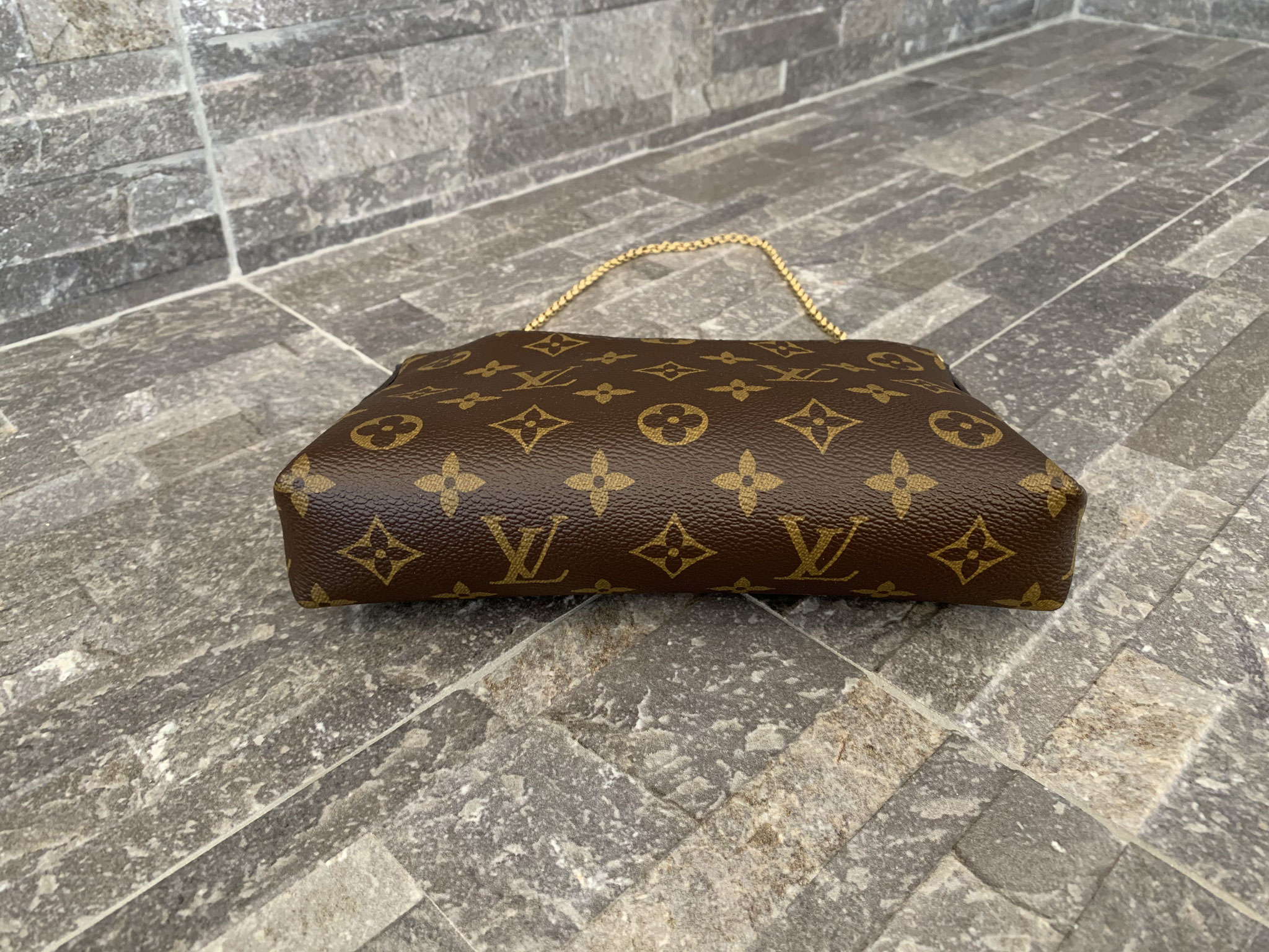 Louis Vuitton Pallas Clutch Bleu Marine Blue Monogram Canvas Shoulder -  MyDesignerly