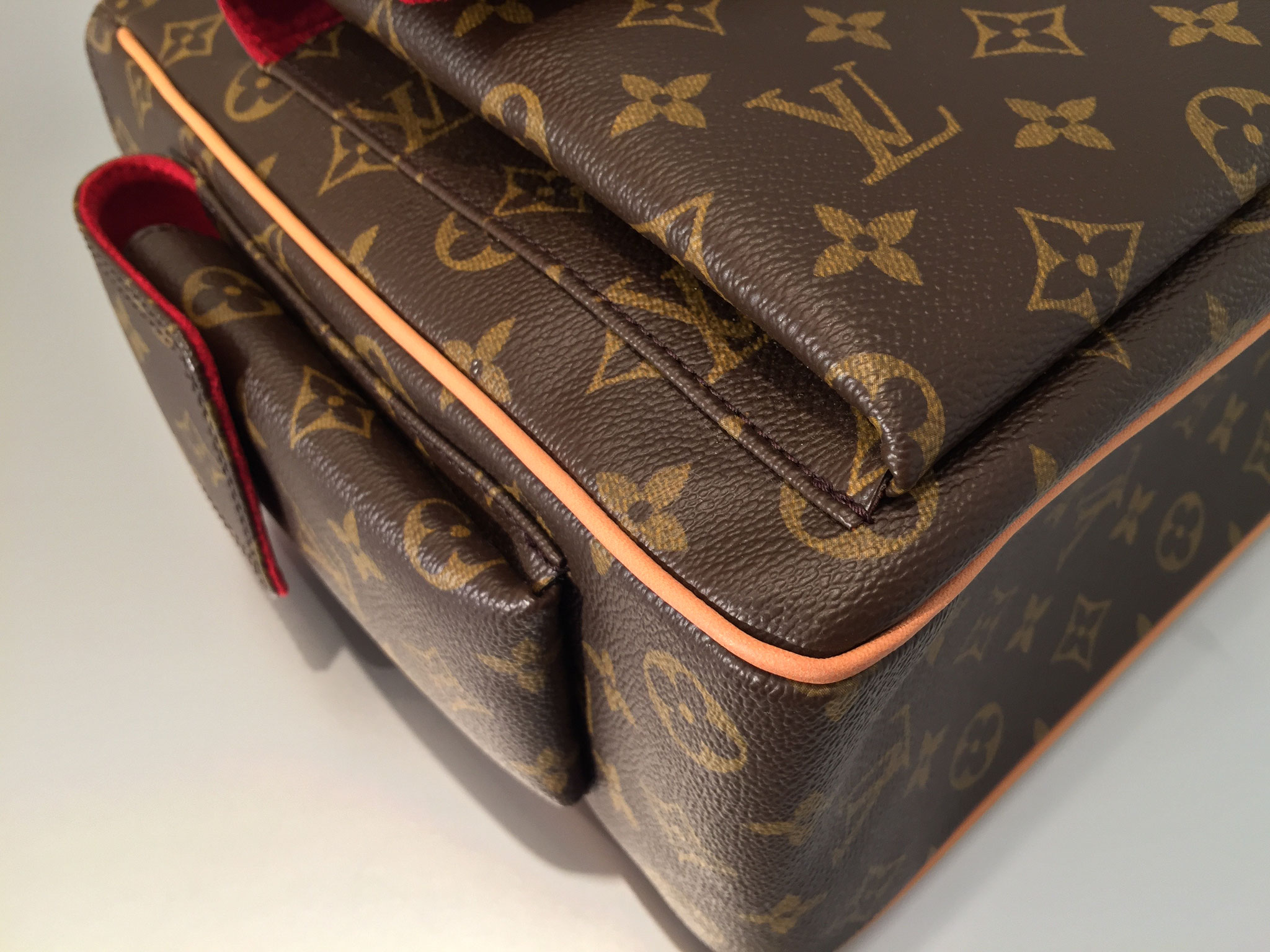 Louis Vuitton Monogram Canvas Multipli Cite - Ankauf & Verkauf Second Hand  Designertaschen und Accessoires